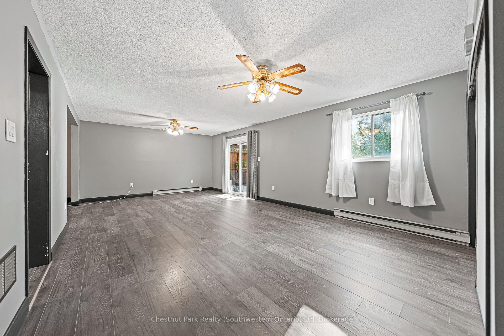 Photo 6 of 29 Ridgewood Avenue, Waterloo — HOMEH