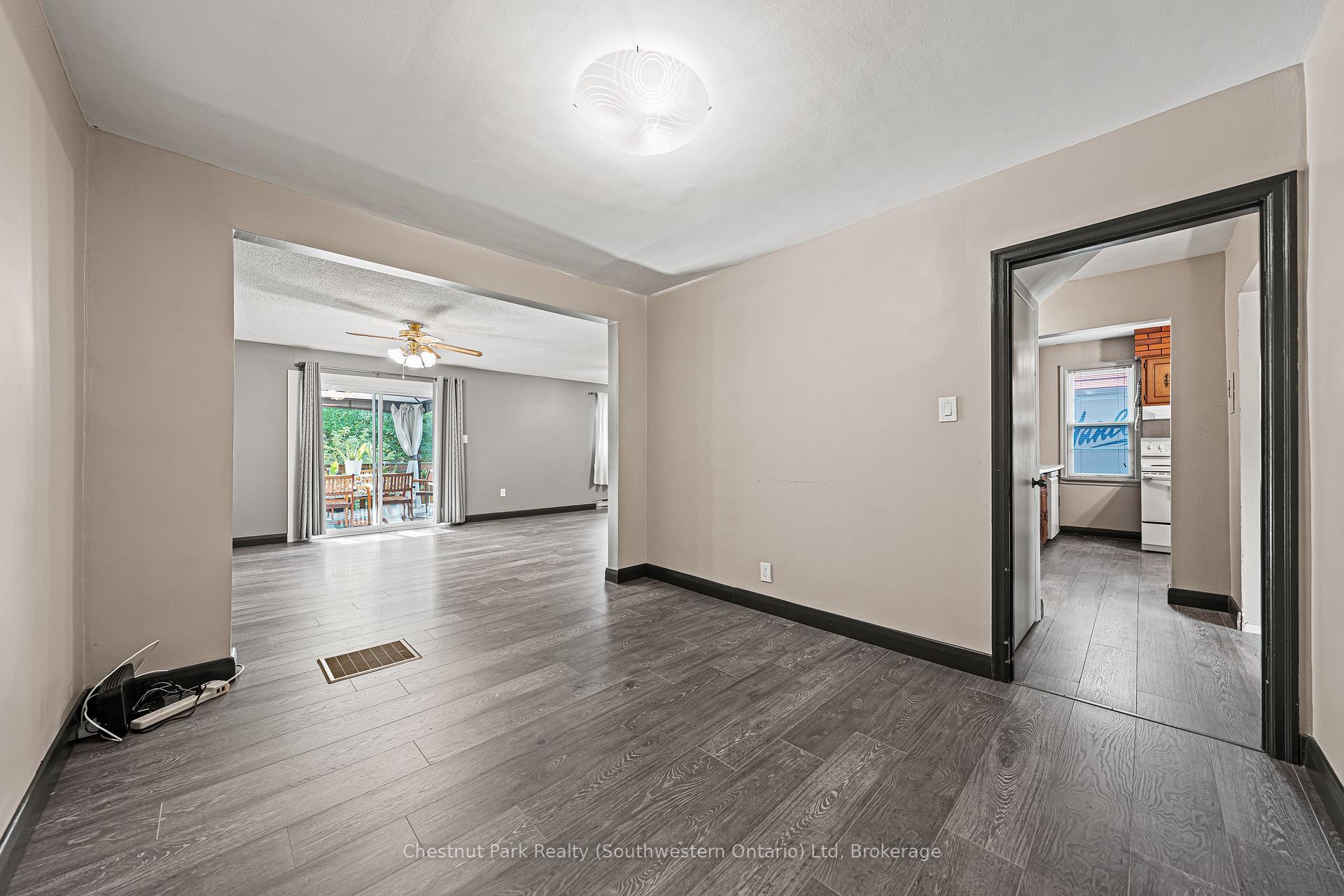 Photo 9 of 29 Ridgewood Avenue, Waterloo — HOMEH