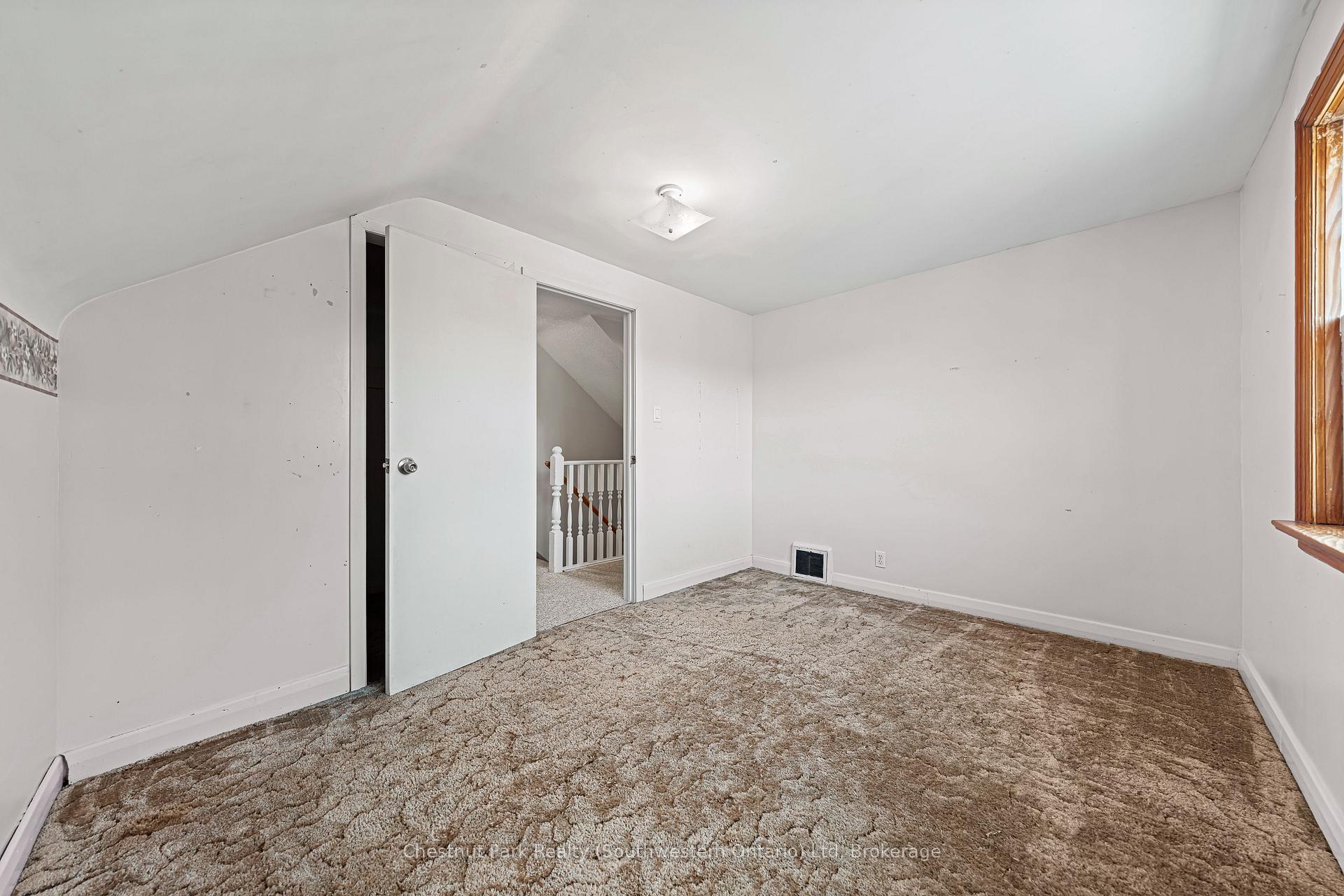 Photo 24 of 29 Ridgewood Avenue, Waterloo — HOMEH