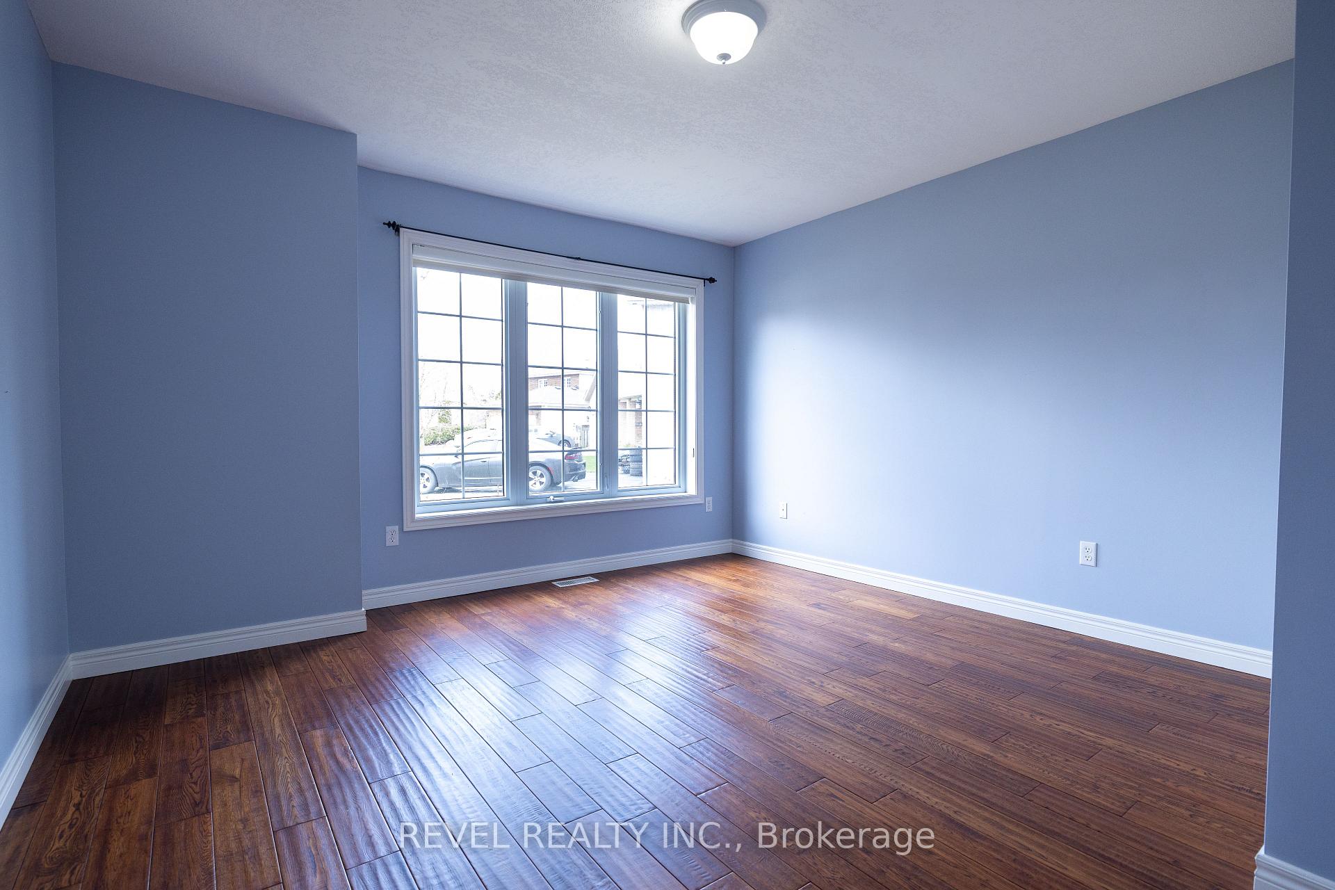 Photo 9 of 4 Berdux Place, Wellesley — HOMEH