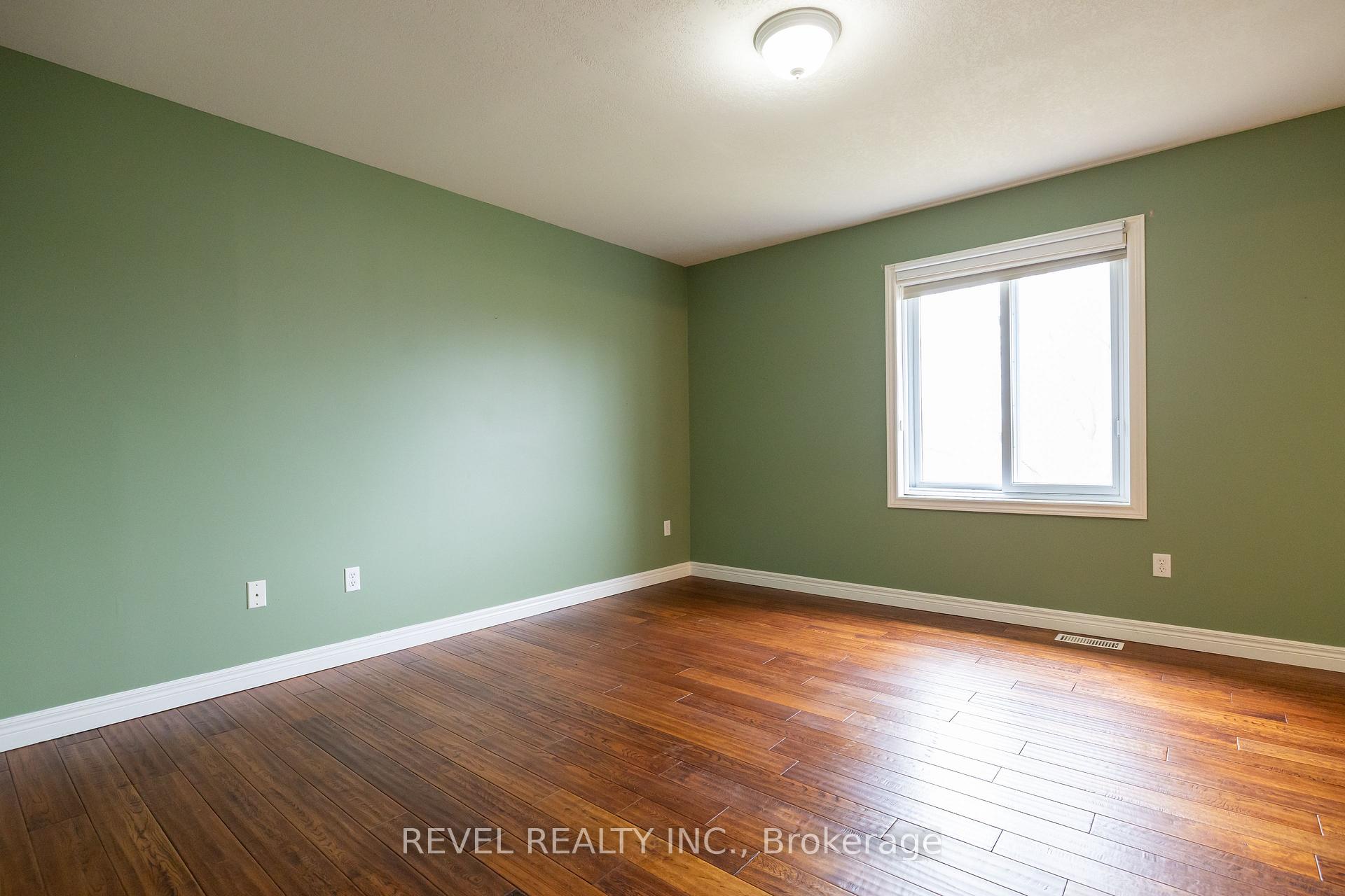 Photo 14 of 4 Berdux Place, Wellesley — HOMEH