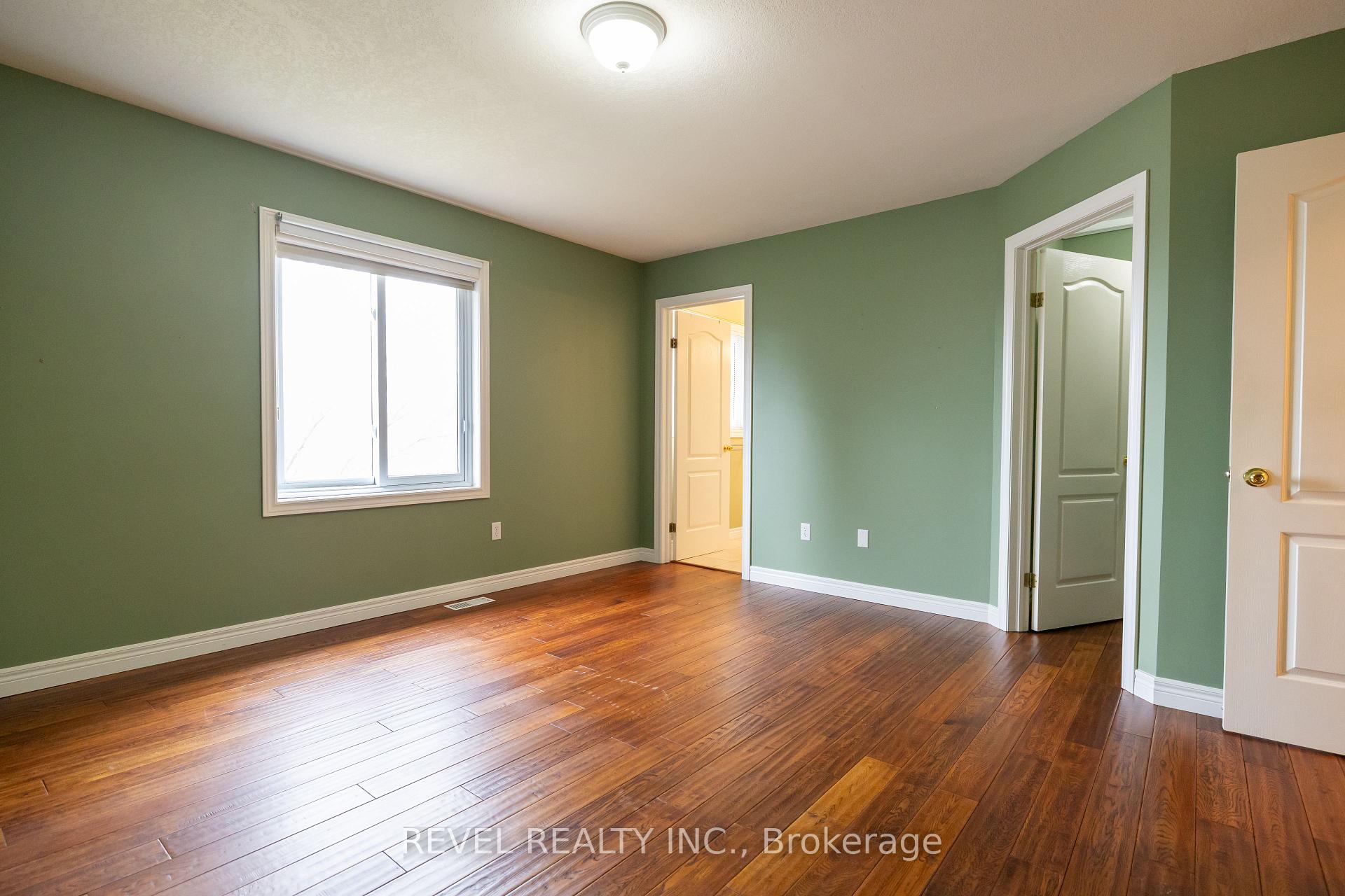 Photo 15 of 4 Berdux Place, Wellesley — HOMEH