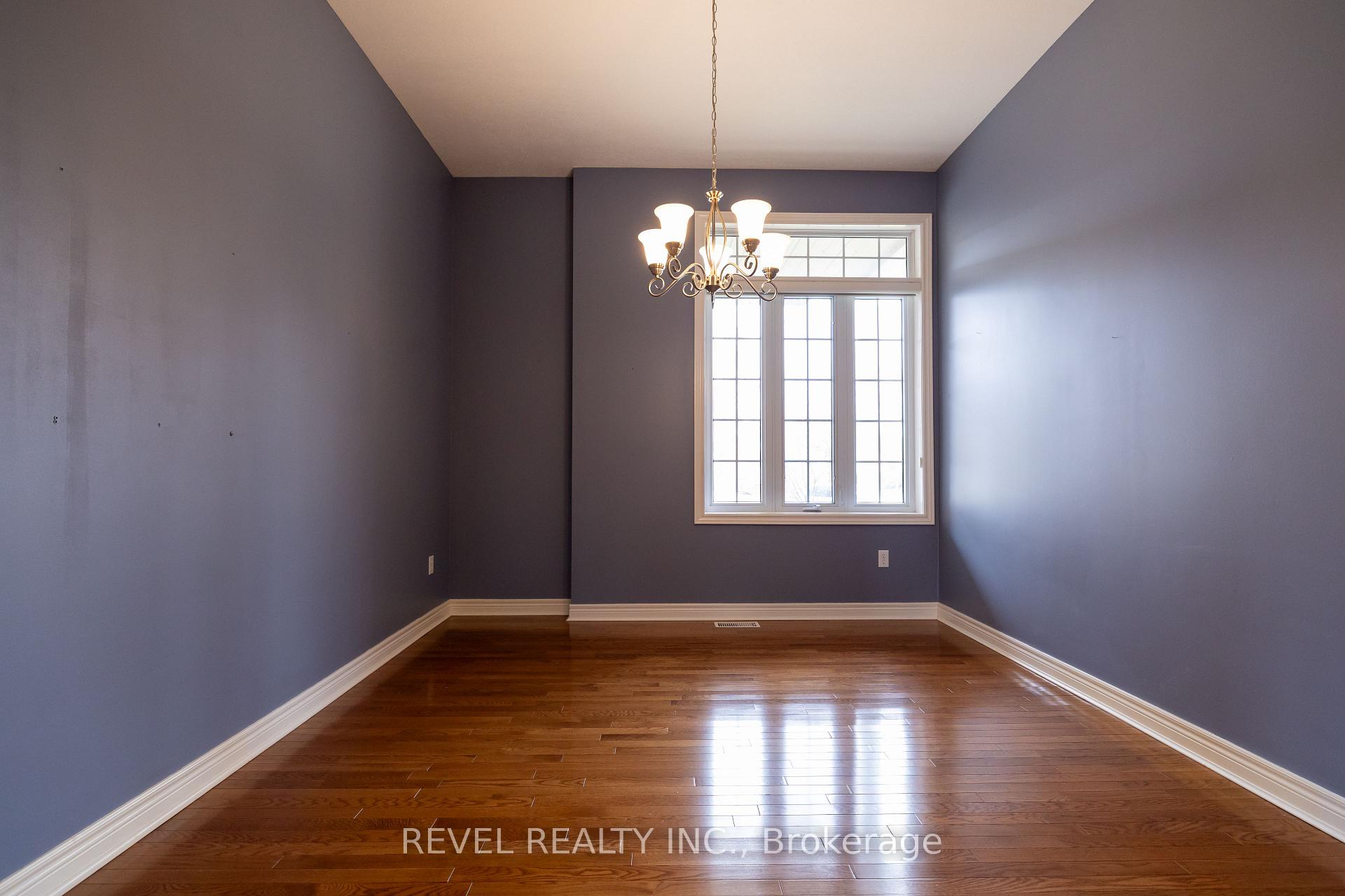 Photo 23 of 4 Berdux Place, Wellesley — HOMEH