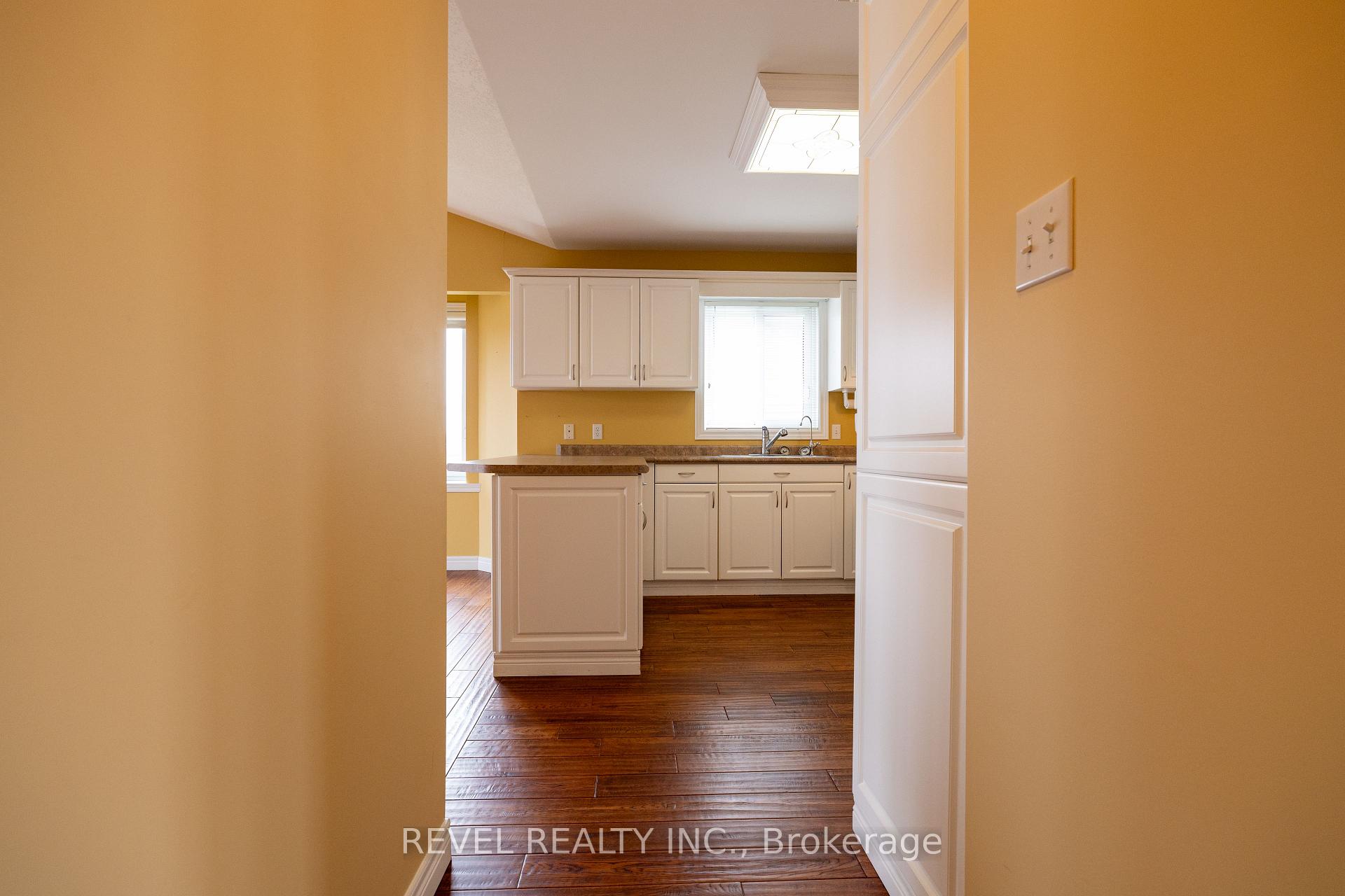 Photo 25 of 4 Berdux Place, Wellesley — HOMEH