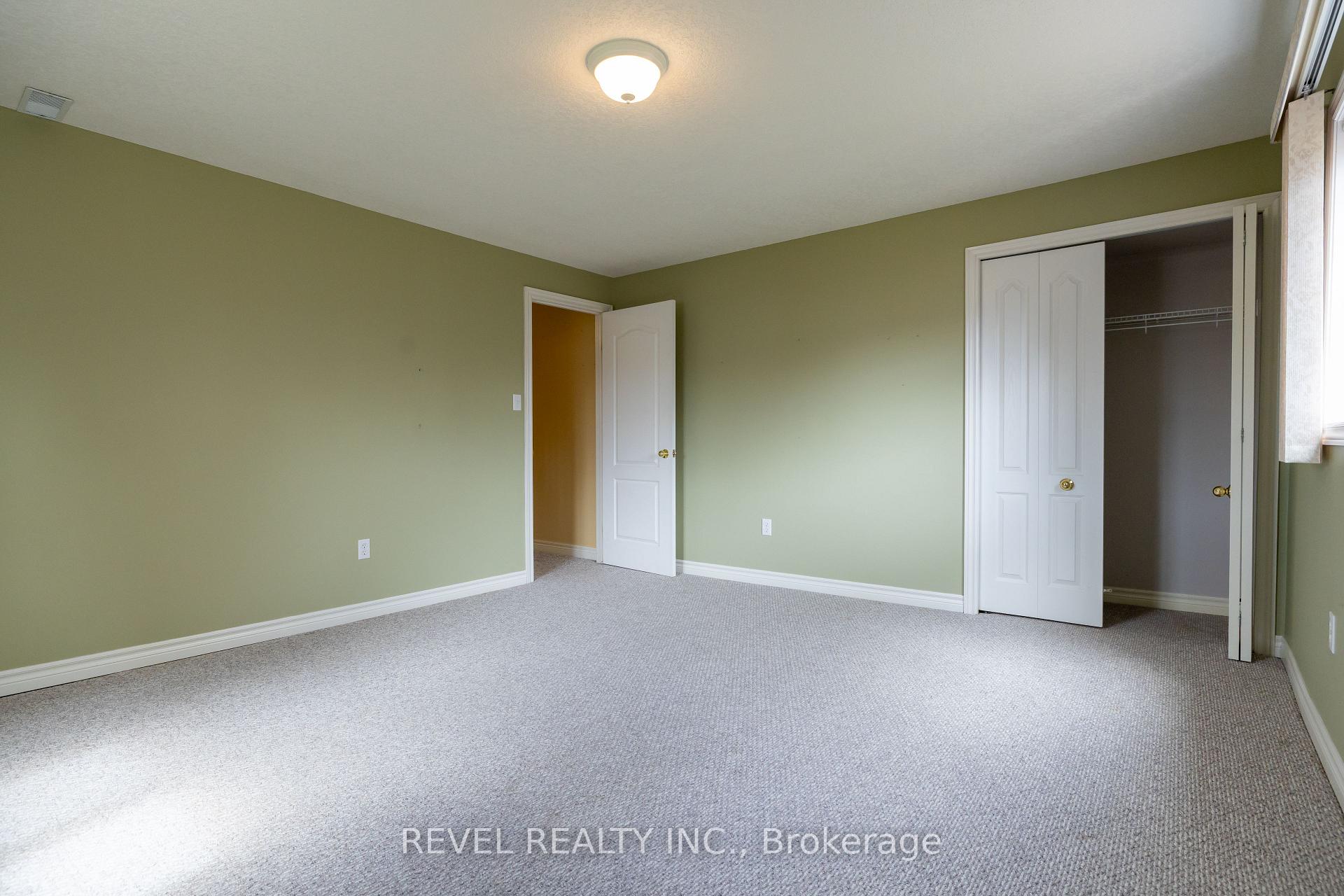 Photo 39 of 4 Berdux Place, Wellesley — HOMEH