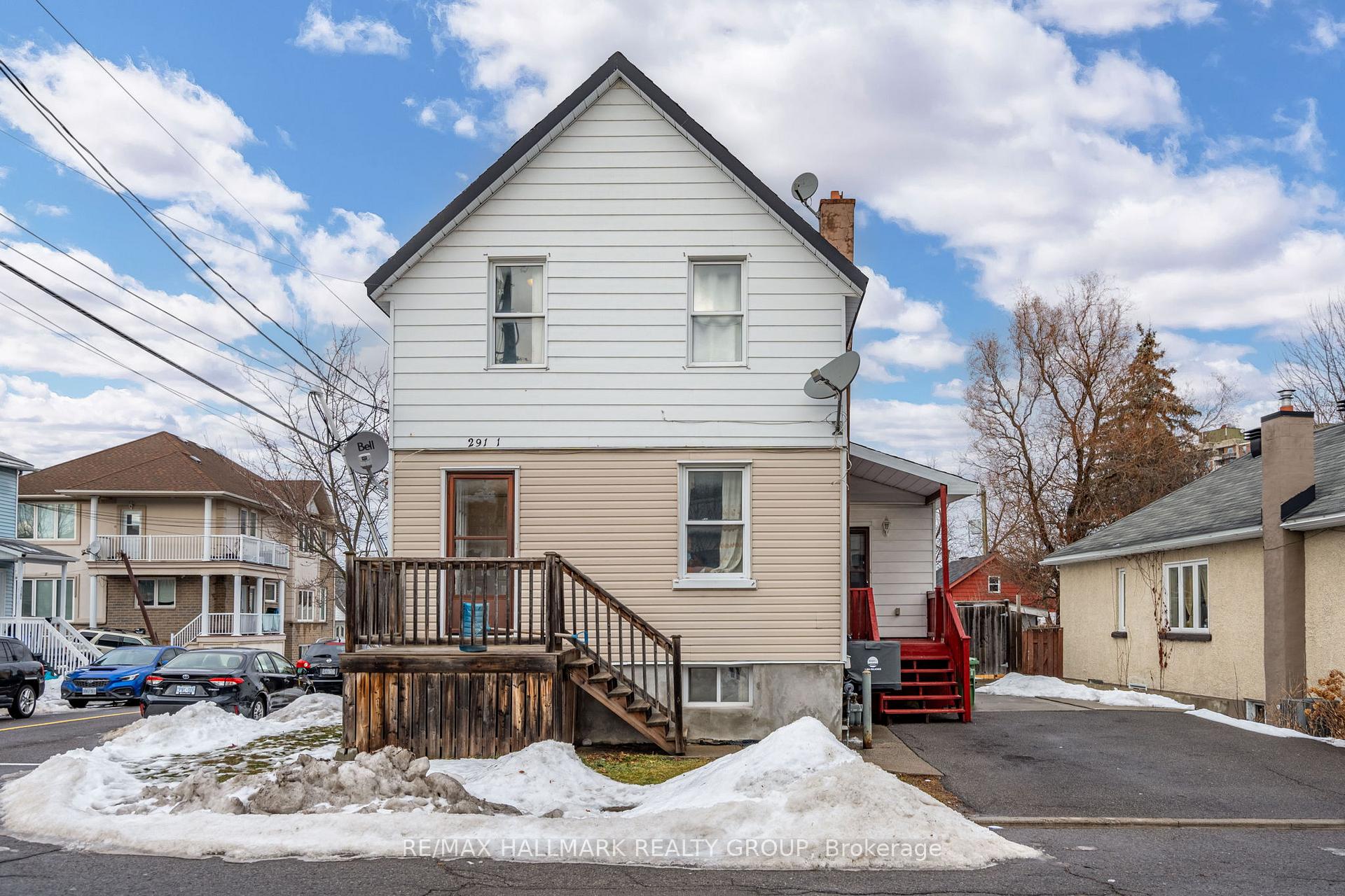 Front of 291 Richelieu Avenue