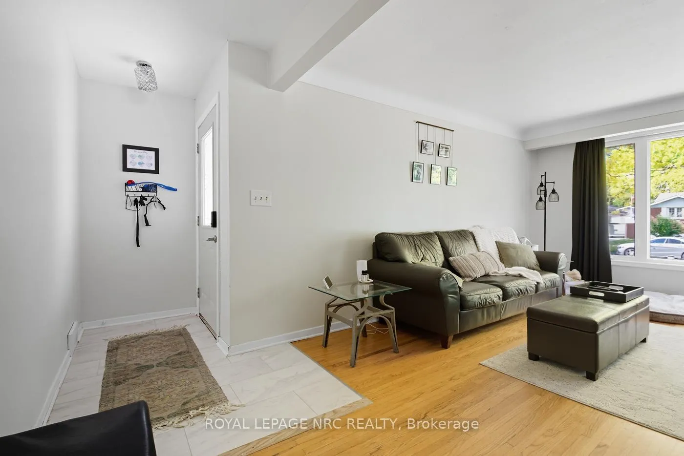 Photo 16 of 243 Gross Avenue, Welland, Broadway — HOMEH