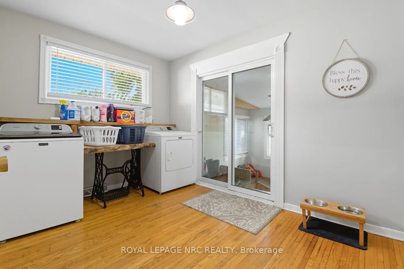 Photo 20 of 243 Gross Avenue, Welland, Broadway — HOMEH