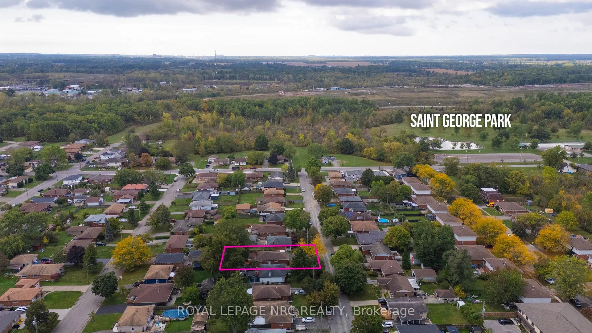 Photo 27 of 243 Gross Avenue, Welland, Broadway — HOMEH