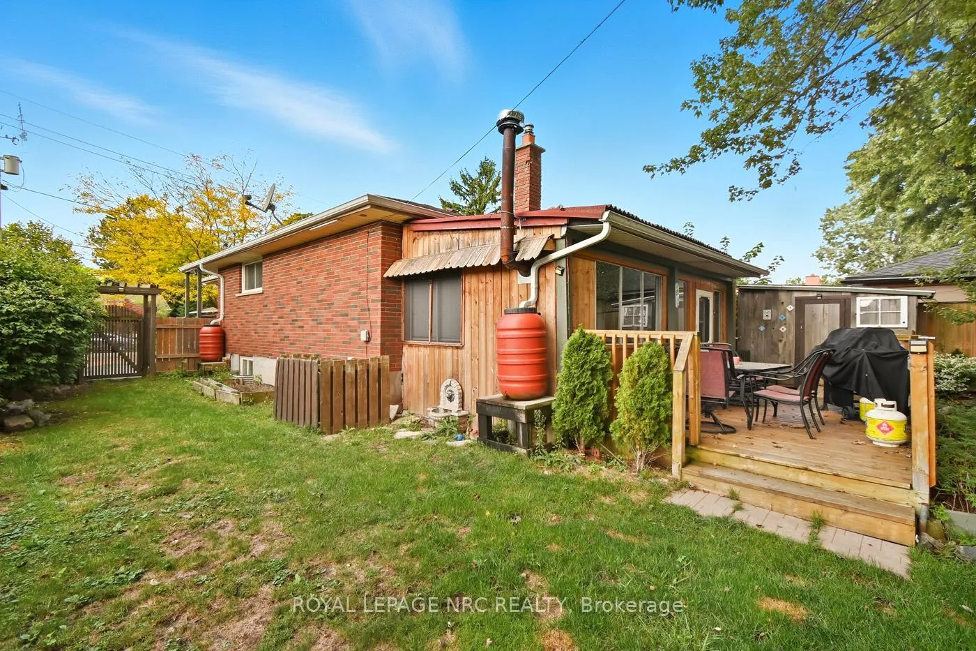 Photo 28 of 243 Gross Avenue, Welland, Broadway — HOMEH