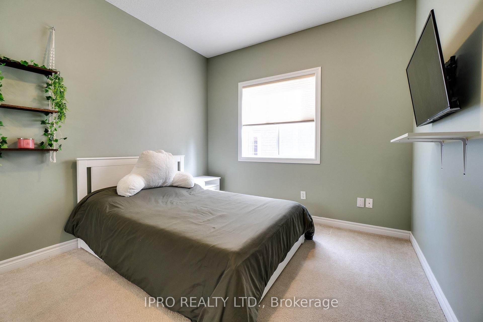 Photo 15 of 26 Ferris Drive S, Wellesley — HOMEH