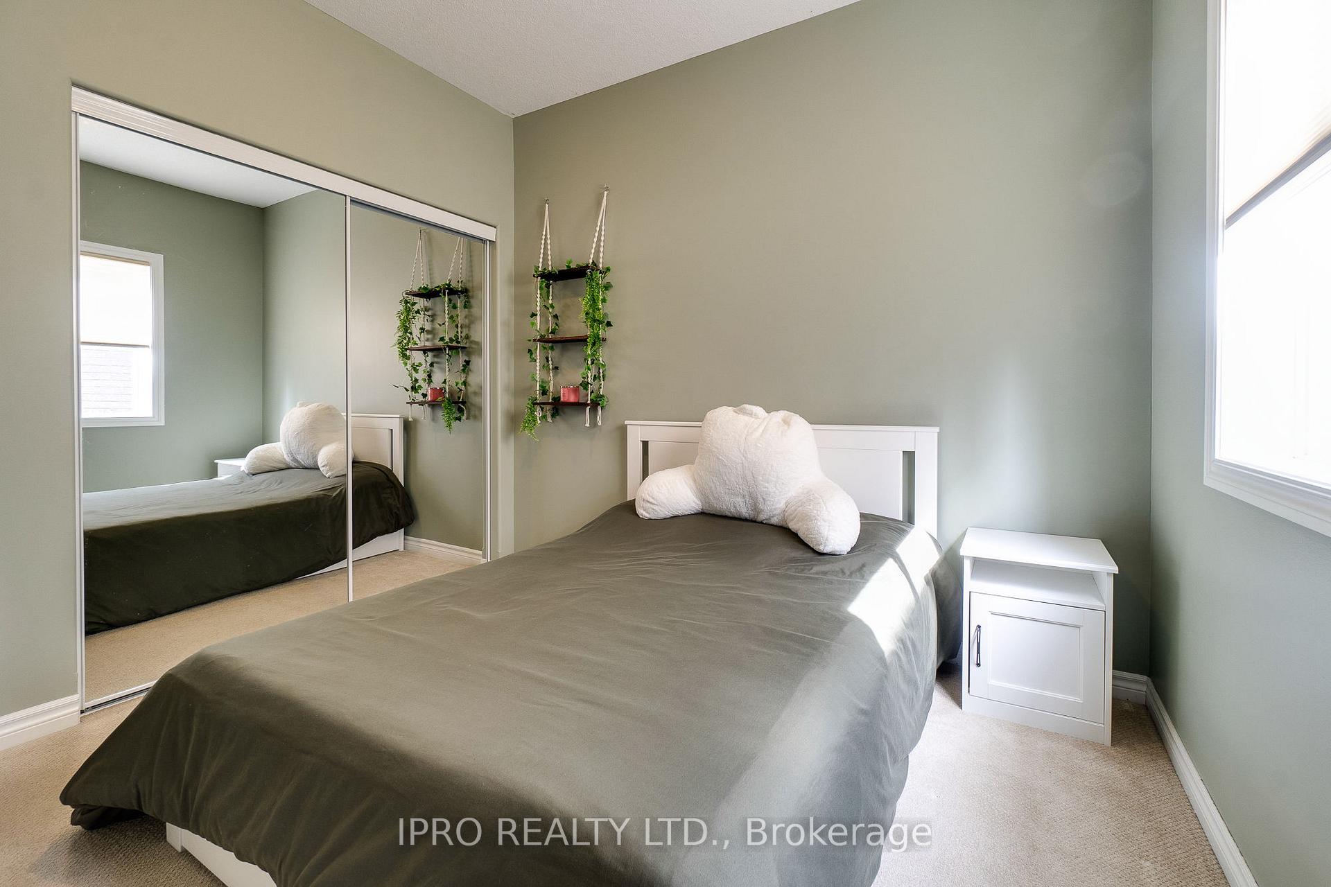 Photo 16 of 26 Ferris Drive S, Wellesley — HOMEH