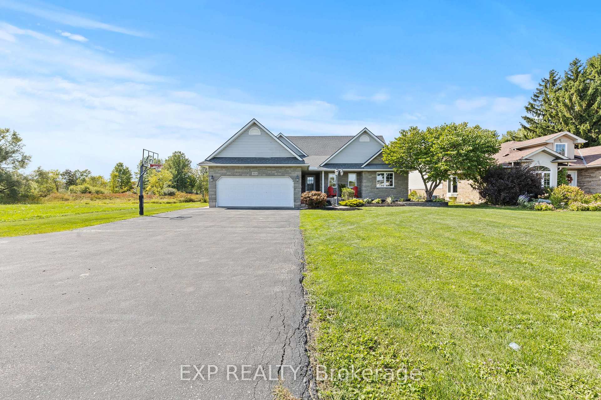 Photo 4 of 353 South Pelham Road, Welland, West Welland — HOMEH