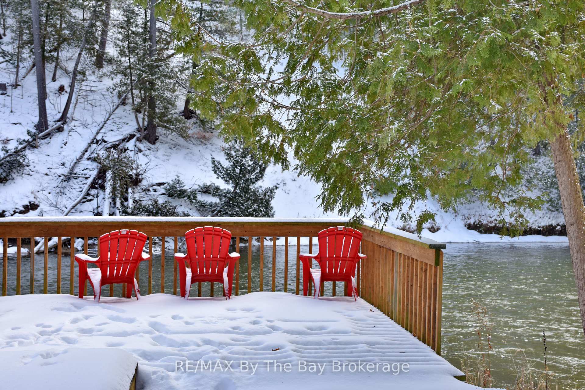 Photo 4 of 181 Knox Road E, Wasaga Beach — HOMEH
