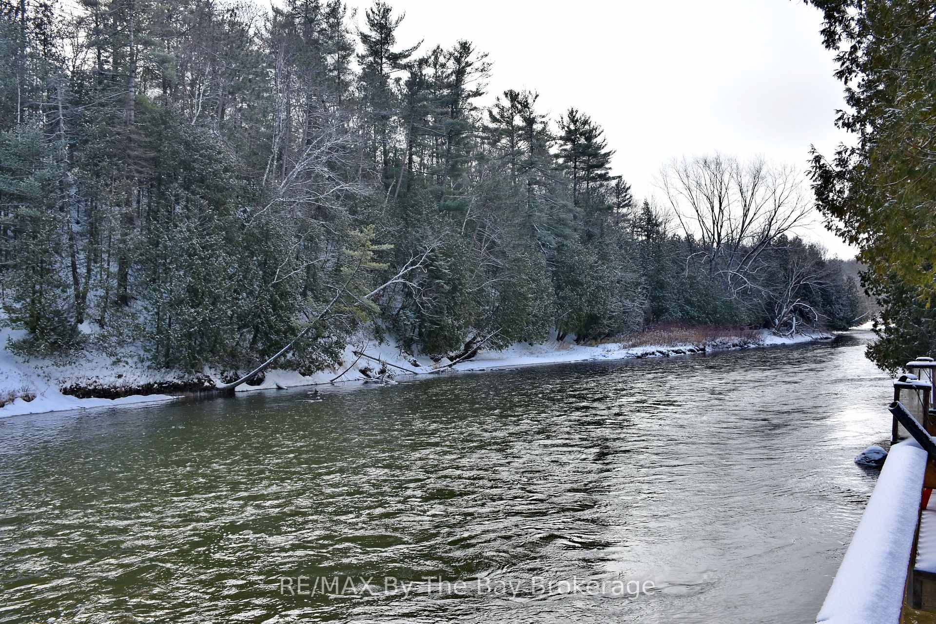 Photo 5 of 181 Knox Road E, Wasaga Beach — HOMEH