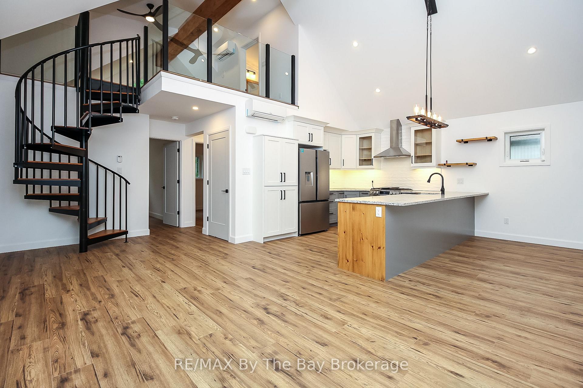 Photo 9 of 181 Knox Road E, Wasaga Beach — HOMEH