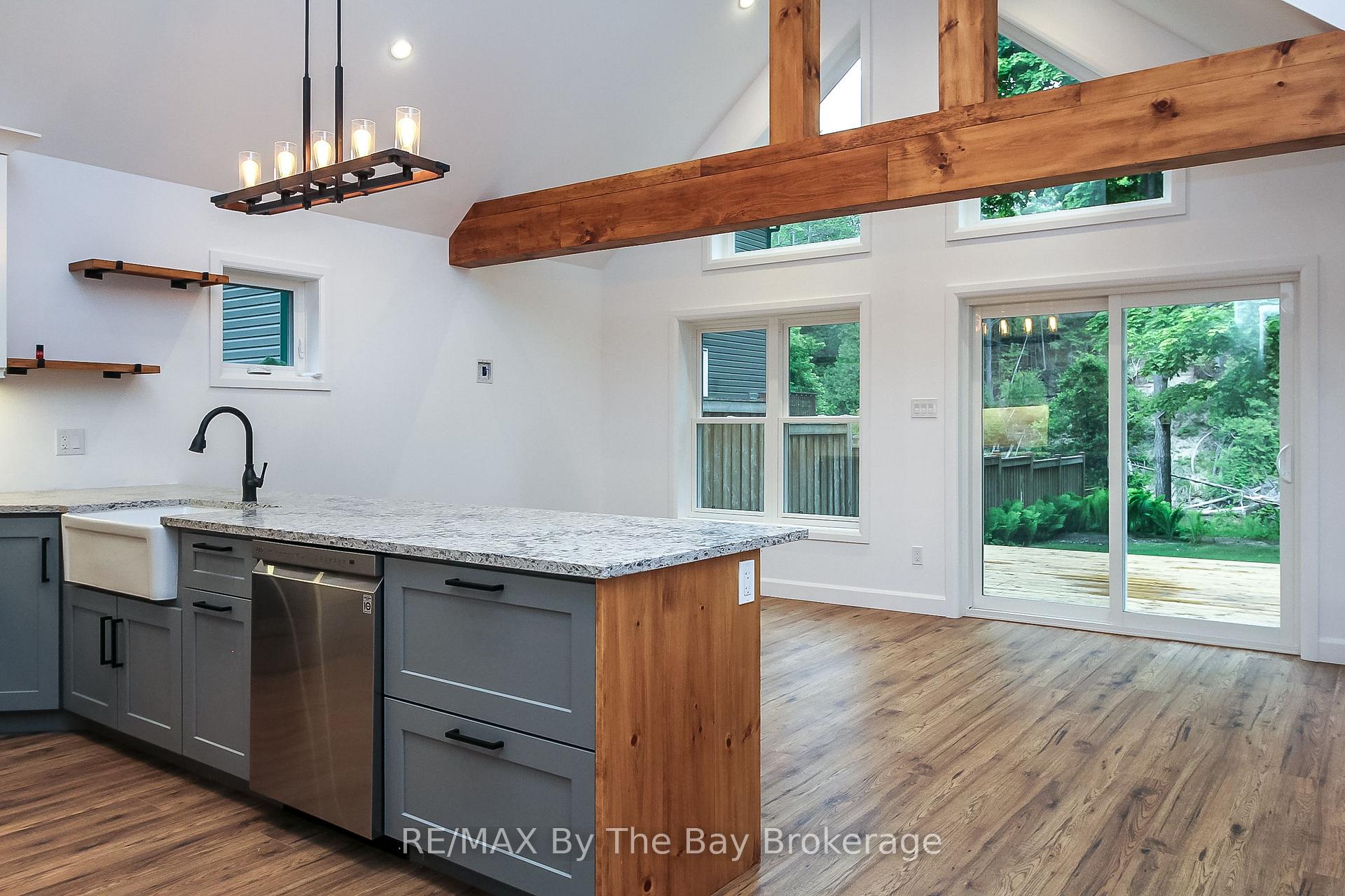 Photo 22 of 181 Knox Road E, Wasaga Beach — HOMEH