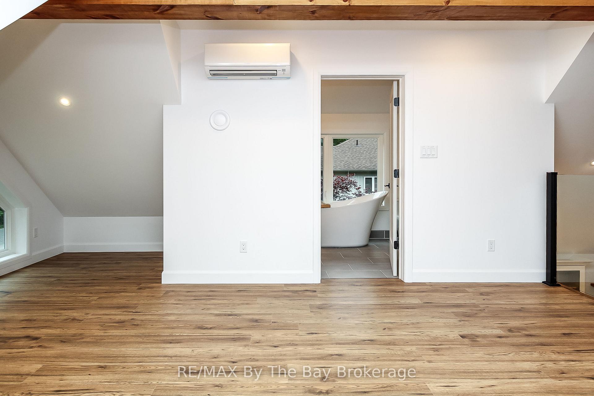 Photo 34 of 181 Knox Road E, Wasaga Beach — HOMEH