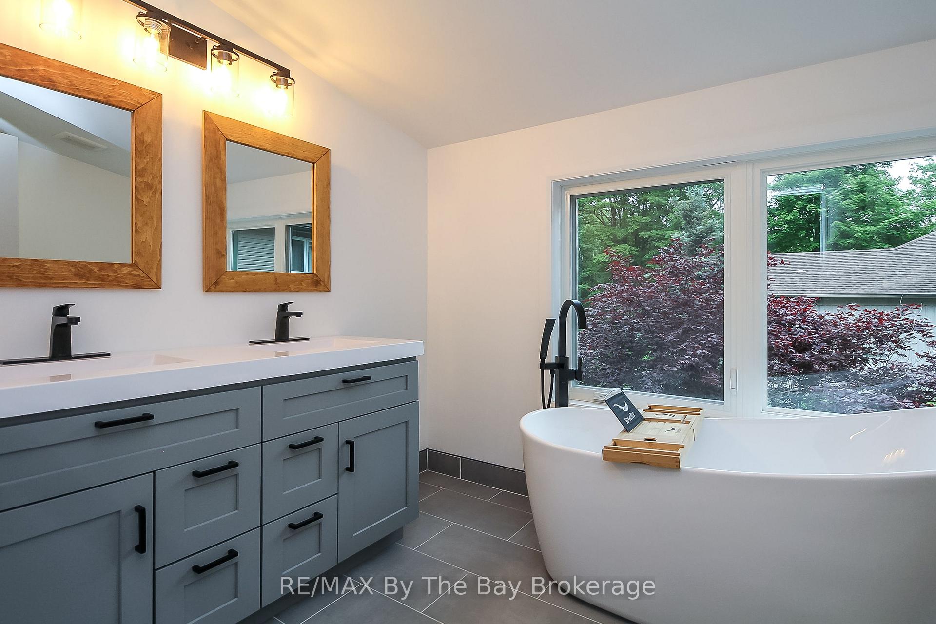 Photo 36 of 181 Knox Road E, Wasaga Beach — HOMEH