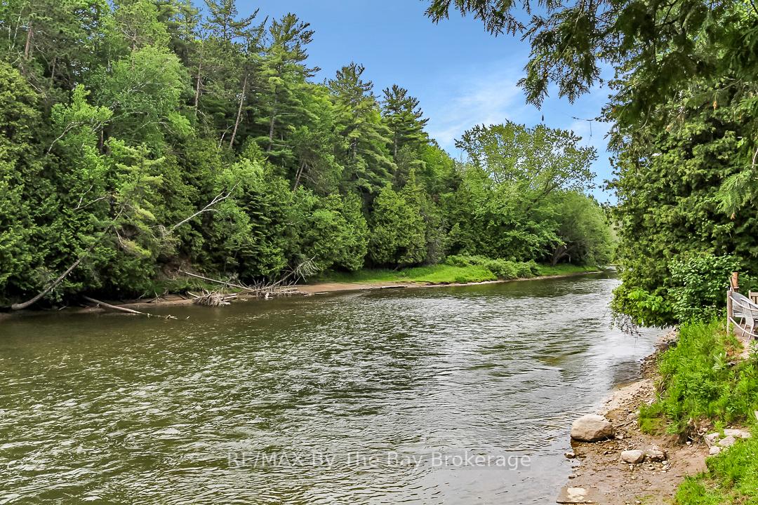 Photo 48 of 181 Knox Road E, Wasaga Beach — HOMEH