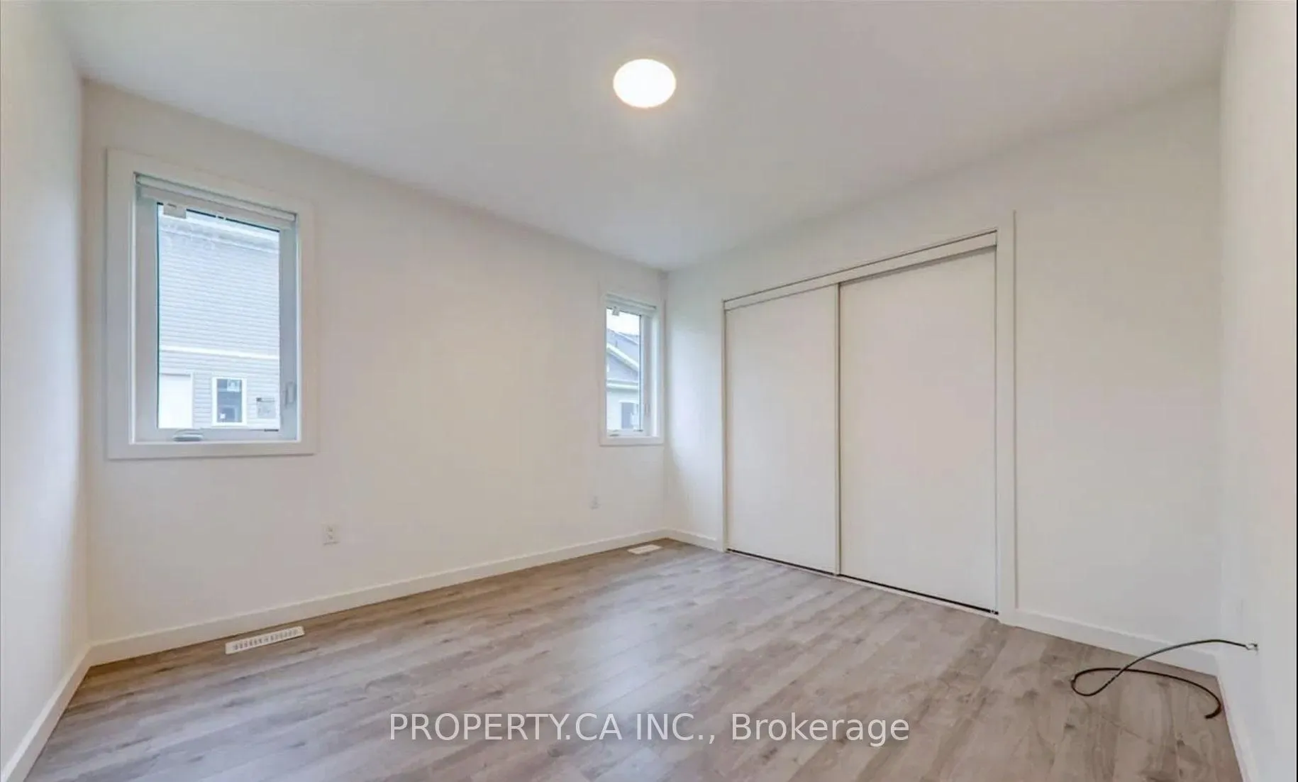 Photo 10 of Unit Upper, 3 Waterleaf Trail, Welland, Broadway — HOMEH