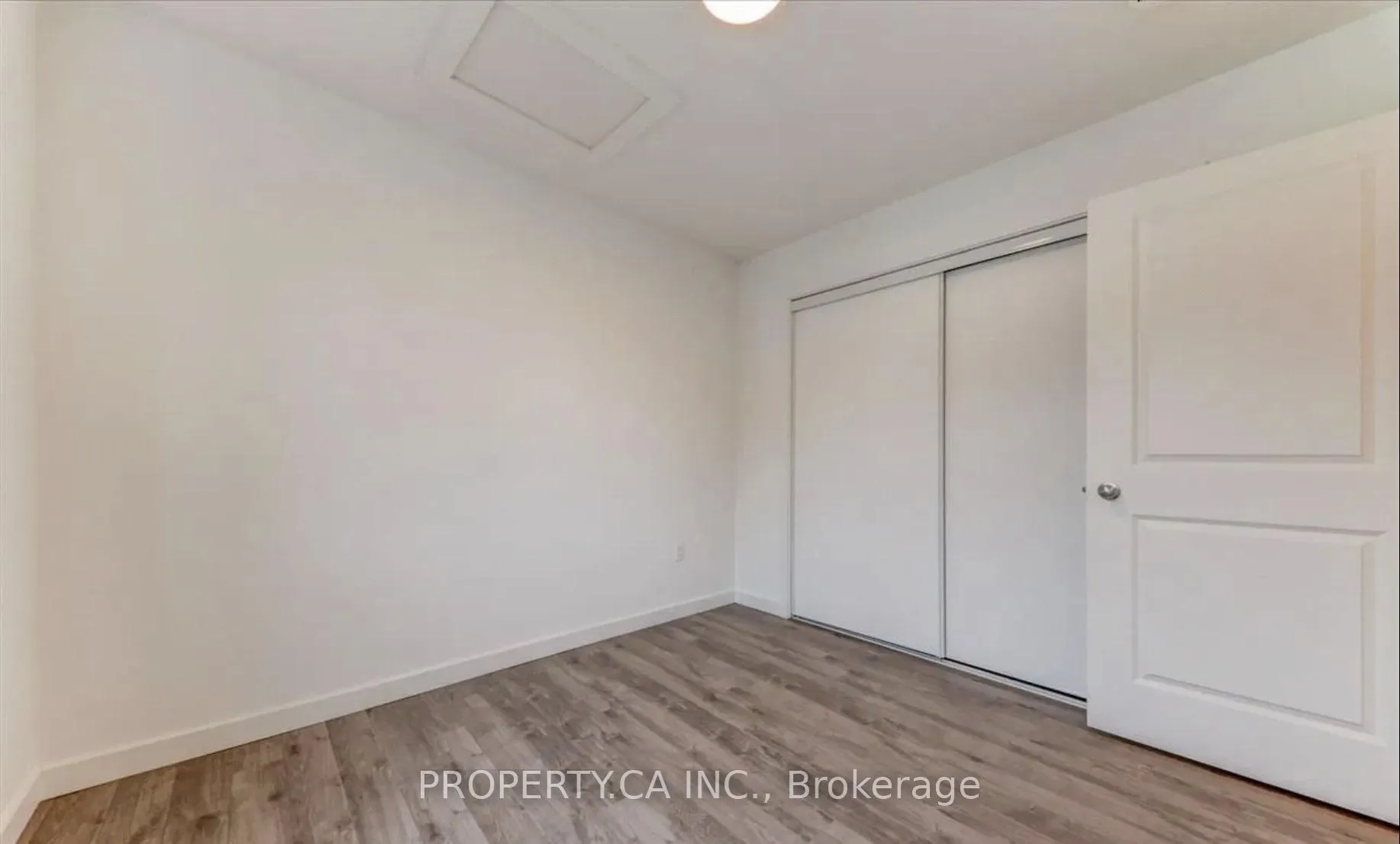 Photo 15 of Unit Upper, 3 Waterleaf Trail, Welland, Broadway — HOMEH