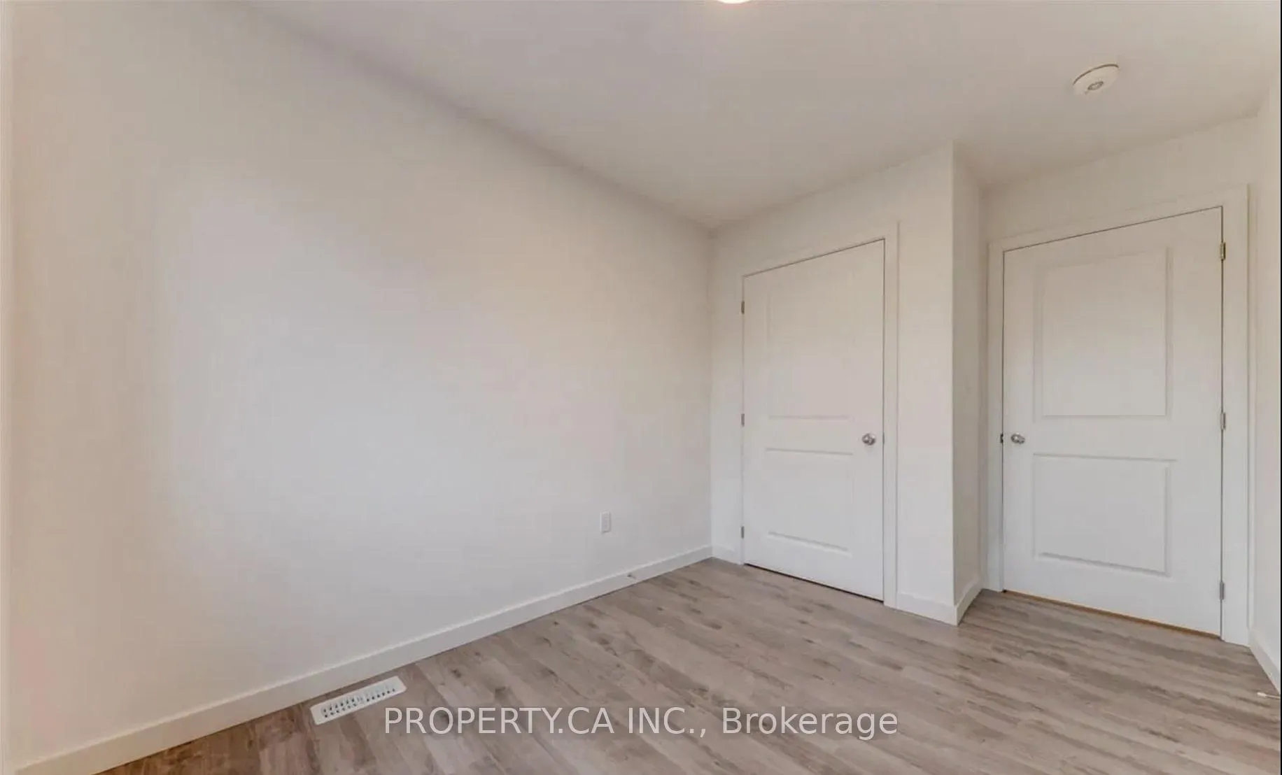 Photo 20 of Unit Upper, 3 Waterleaf Trail, Welland, Broadway — HOMEH