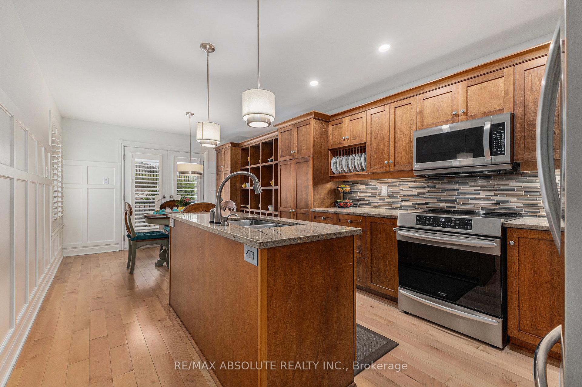 Photo 9 of 128 Mclachlin Street S, Arnprior — HOMEH