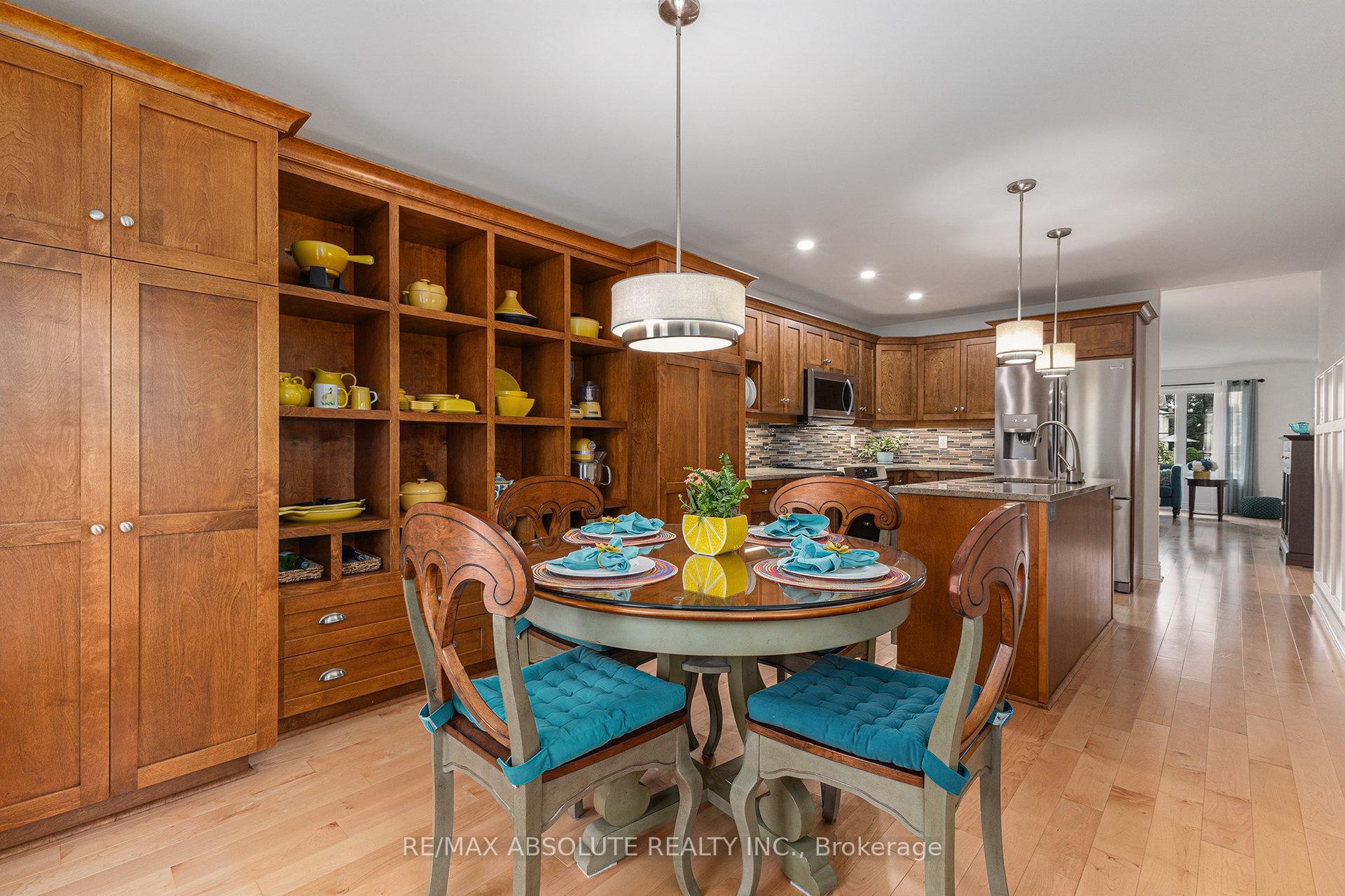 Photo 13 of 128 Mclachlin Street S, Arnprior — HOMEH