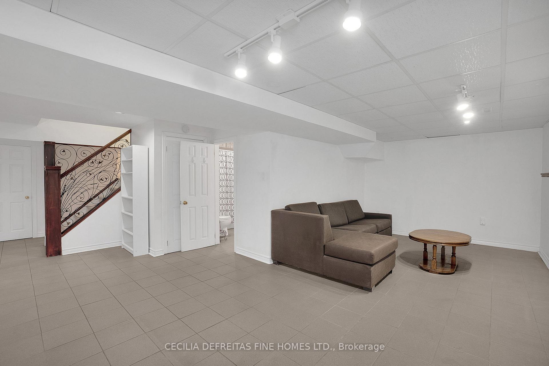 Photo 14 of Unit Bsmt, 249 Dante Court, Vaughan, East Woodbridge — HOMEH