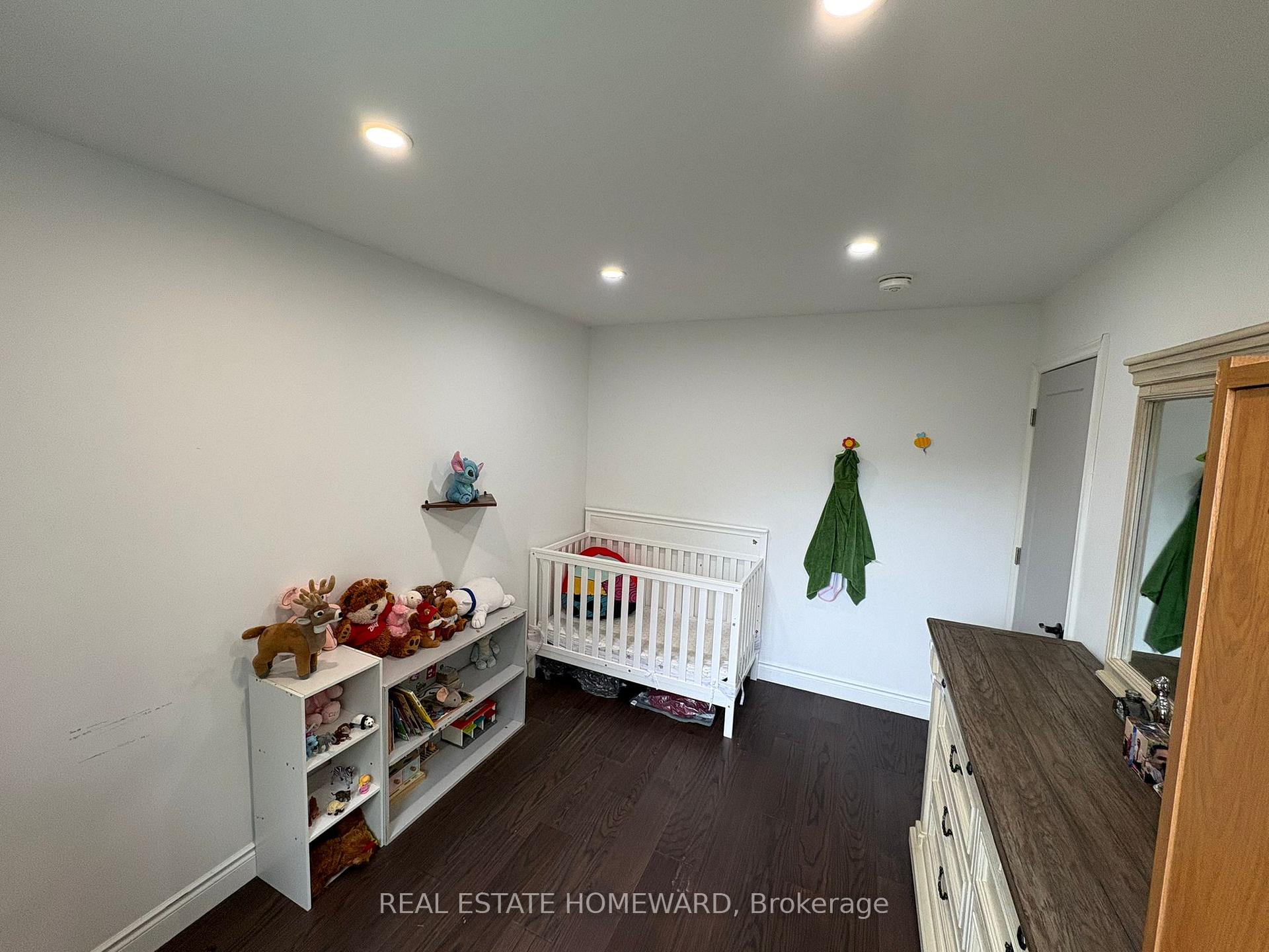 Photo 15 of 48 Cavalier Place, Waterloo — HOMEH