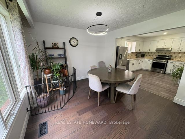 Photo 25 of 48 Cavalier Place, Waterloo — HOMEH