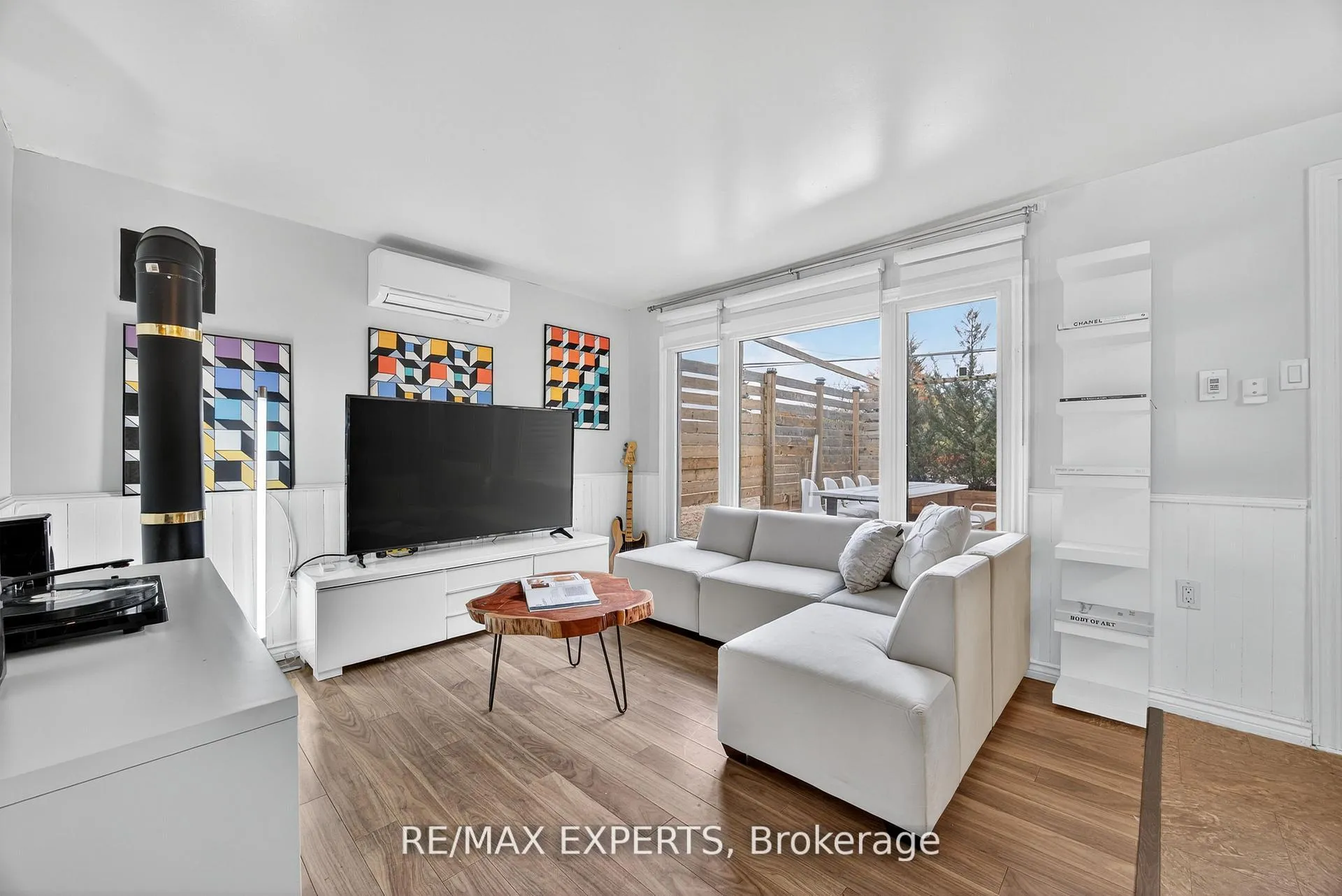 Photo 12 of 48 Sunnidale Road S, Wasaga Beach — HOMEH