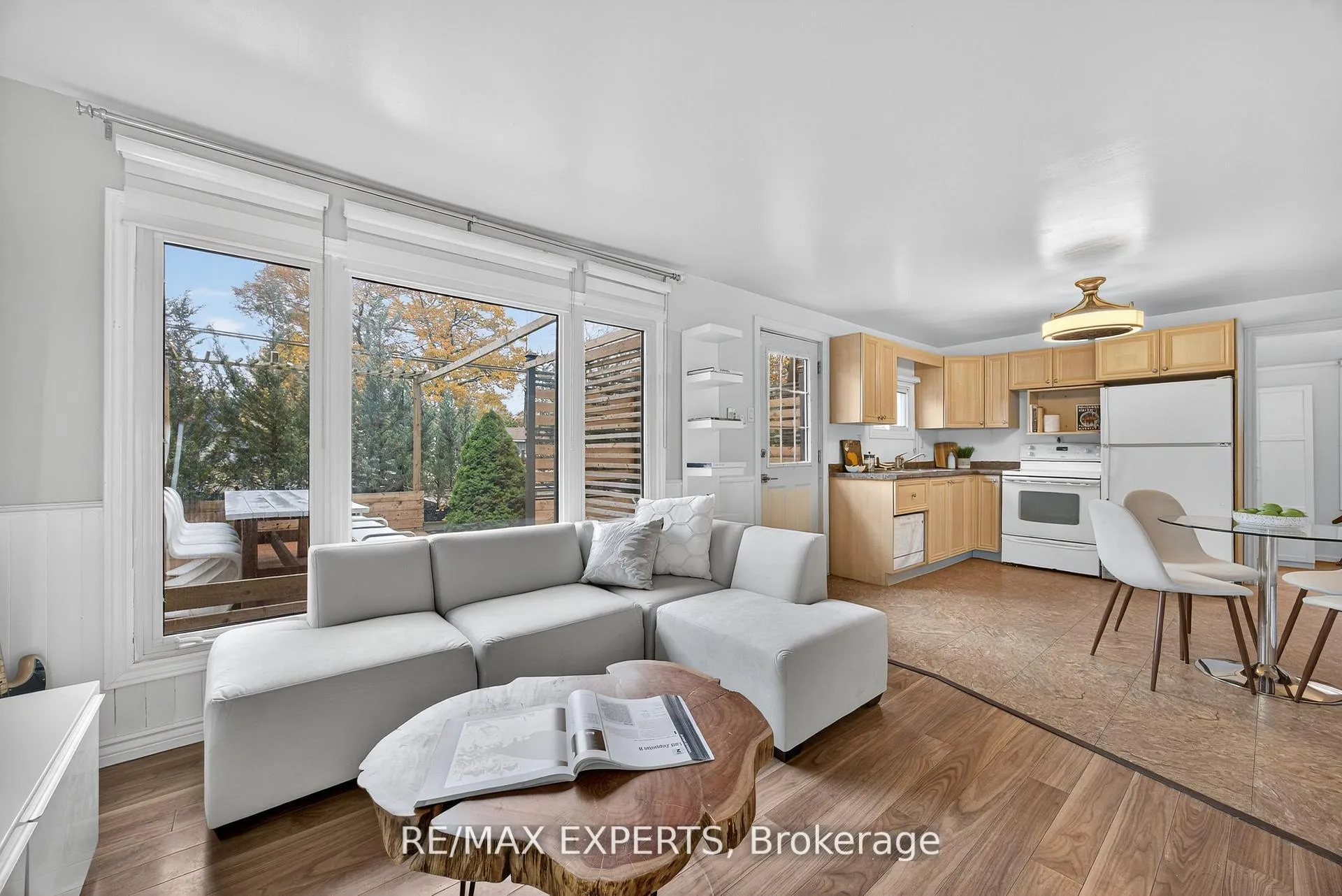 Photo 14 of 48 Sunnidale Road S, Wasaga Beach — HOMEH