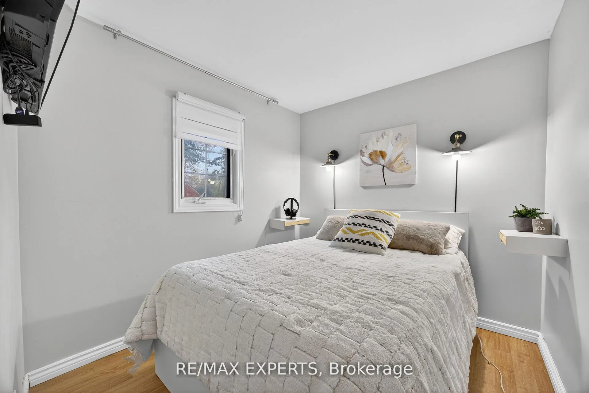 Photo 15 of 48 Sunnidale Road S, Wasaga Beach — HOMEH
