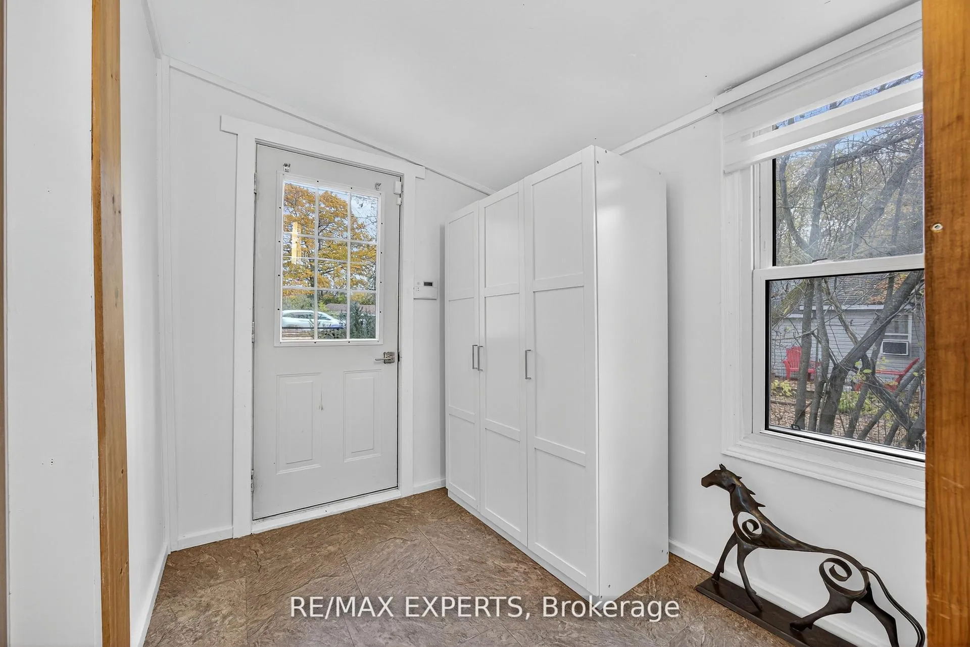 Photo 20 of 48 Sunnidale Road S, Wasaga Beach — HOMEH