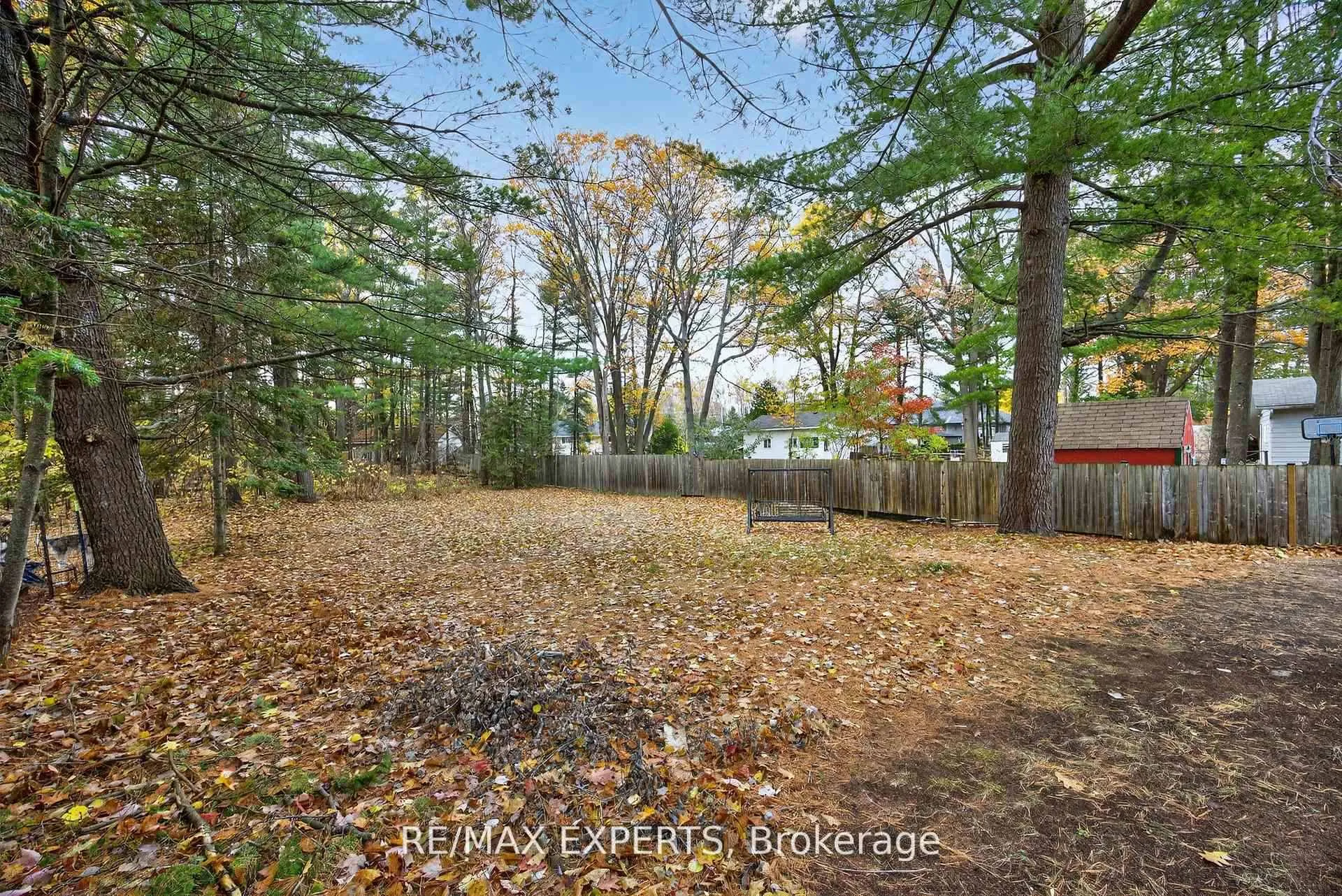 Photo 33 of 48 Sunnidale Road S, Wasaga Beach — HOMEH