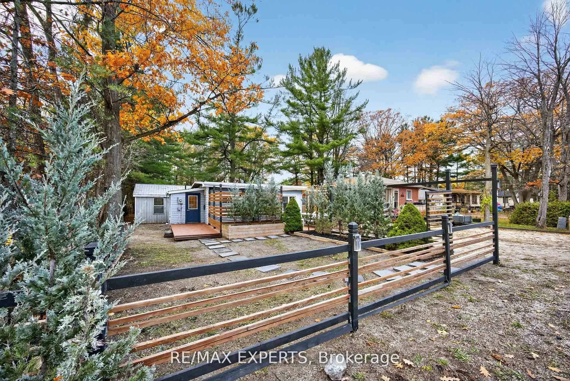 Photo 37 of 48 Sunnidale Road S, Wasaga Beach — HOMEH