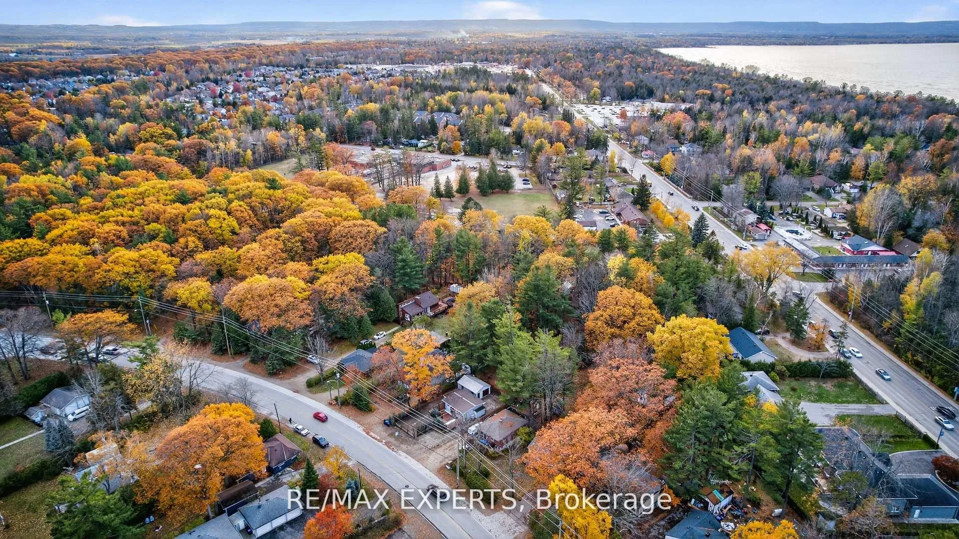 Photo 45 of 48 Sunnidale Road S, Wasaga Beach — HOMEH