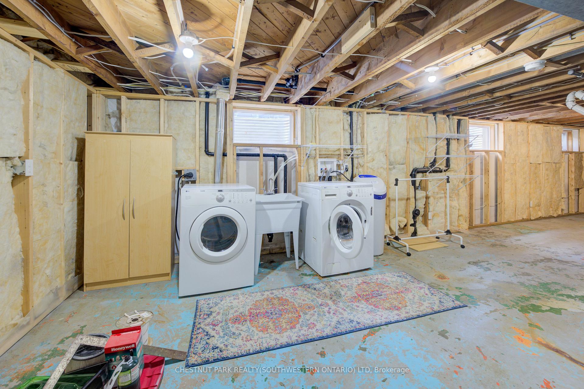 Photo 21 of 144 Ellis Crescent S, Waterloo — HOMEH