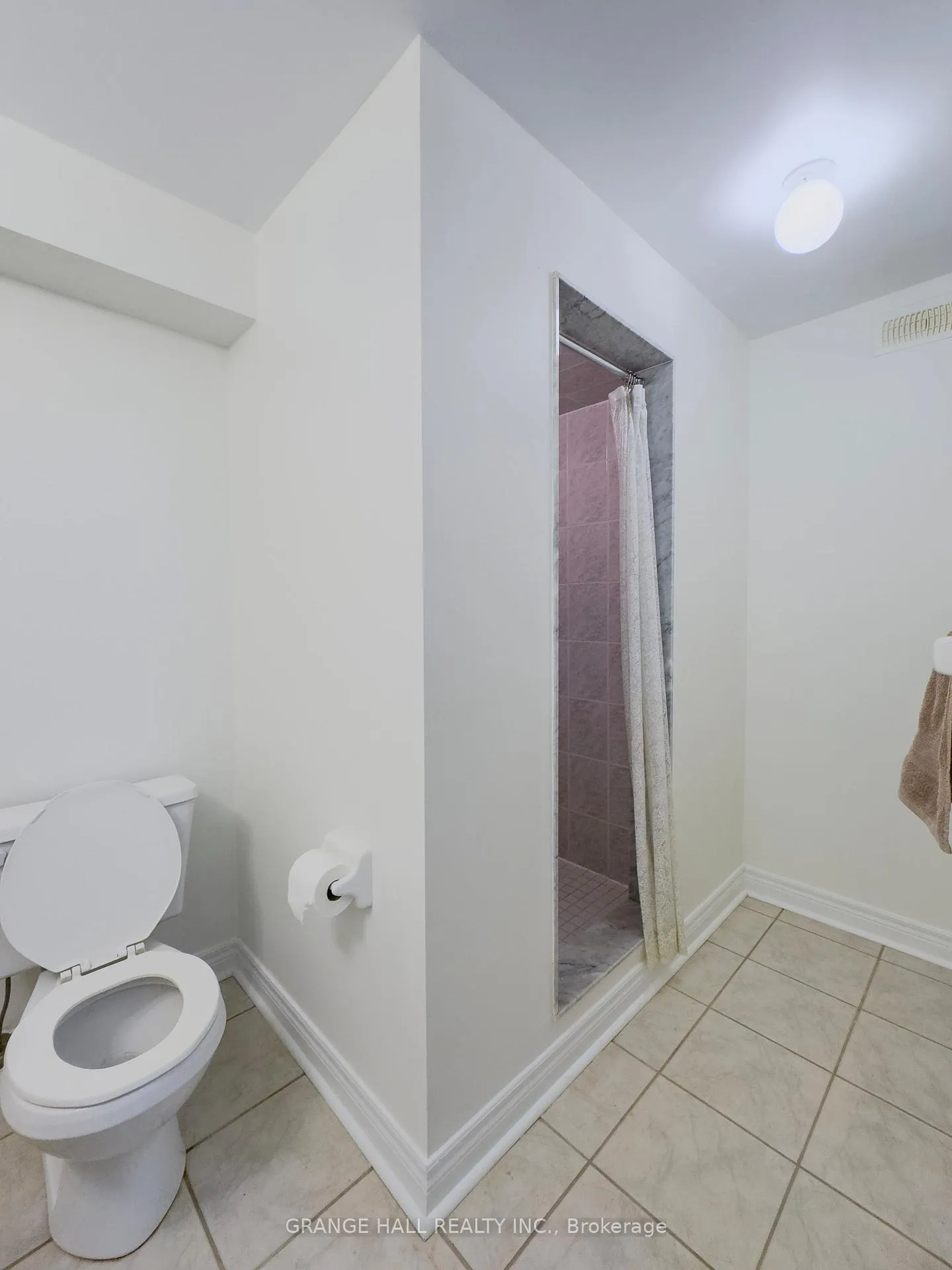 Photo 22 of 17 Lomond Avenue, Vaughan, Maple — HOMEH