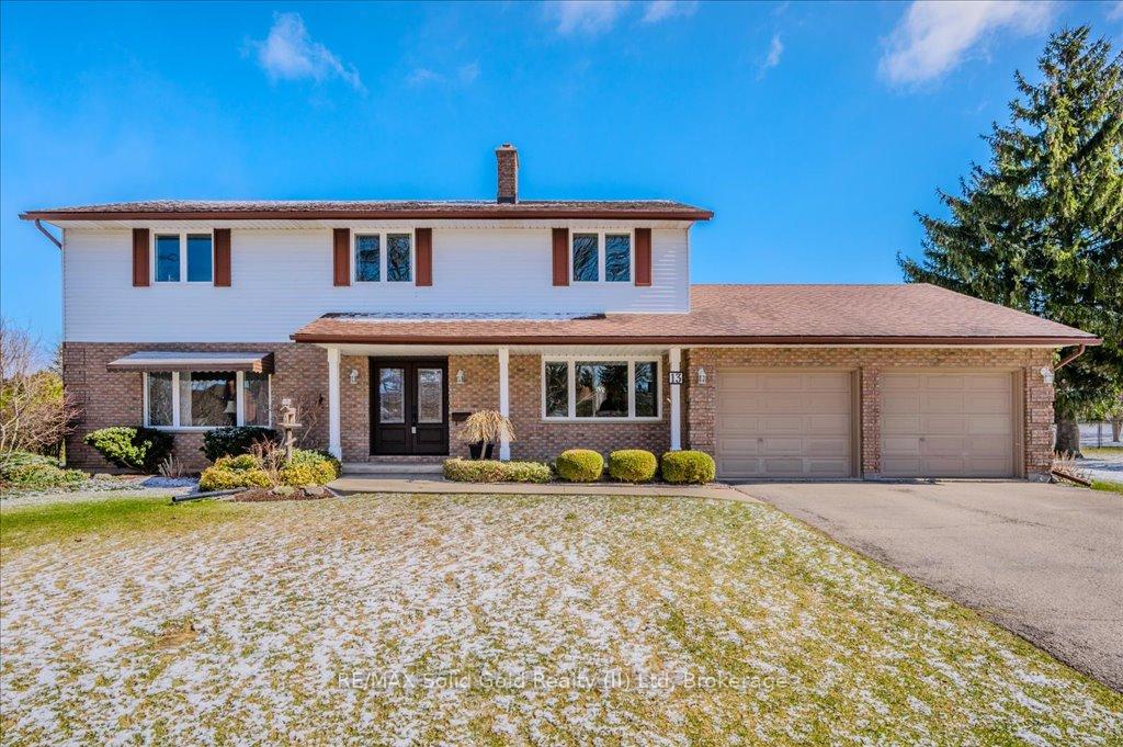 Photo 1 of 13 James Court, Wellesley — HOMEH