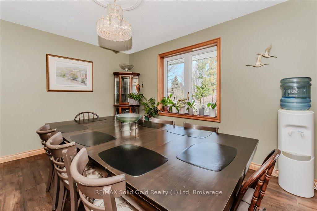Photo 10 of 13 James Court, Wellesley — HOMEH