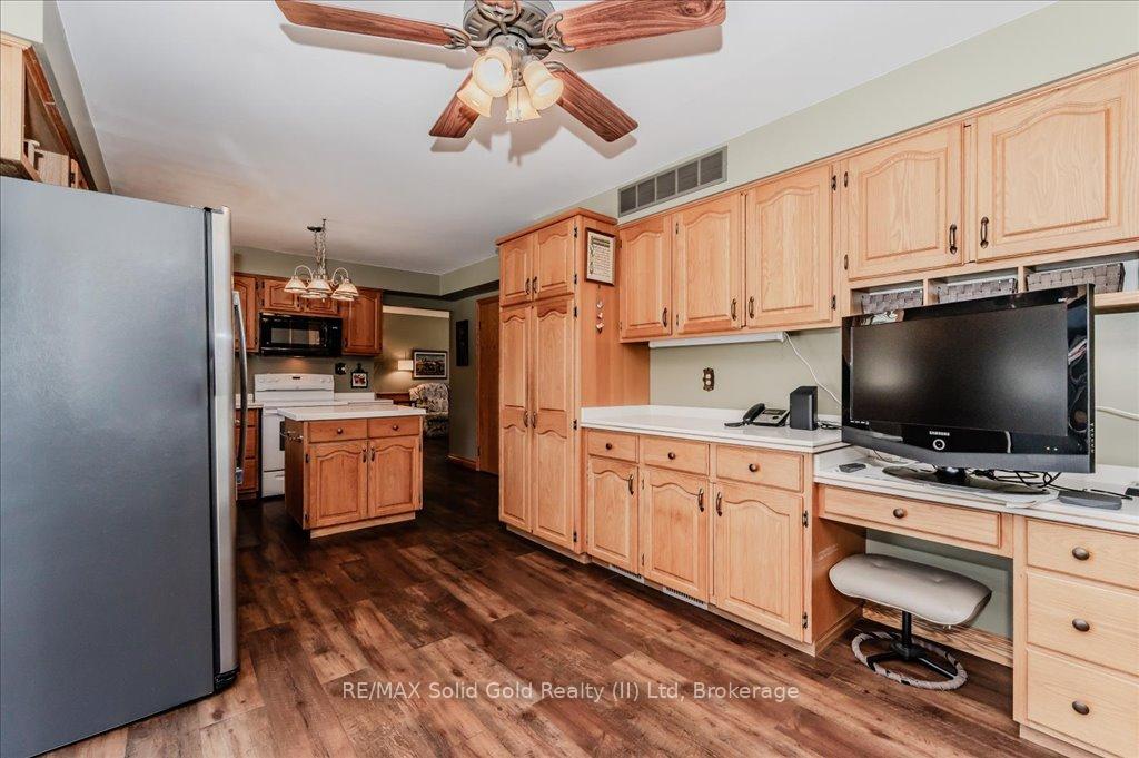 Photo 13 of 13 James Court, Wellesley — HOMEH