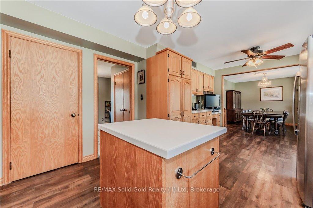 Photo 17 of 13 James Court, Wellesley — HOMEH