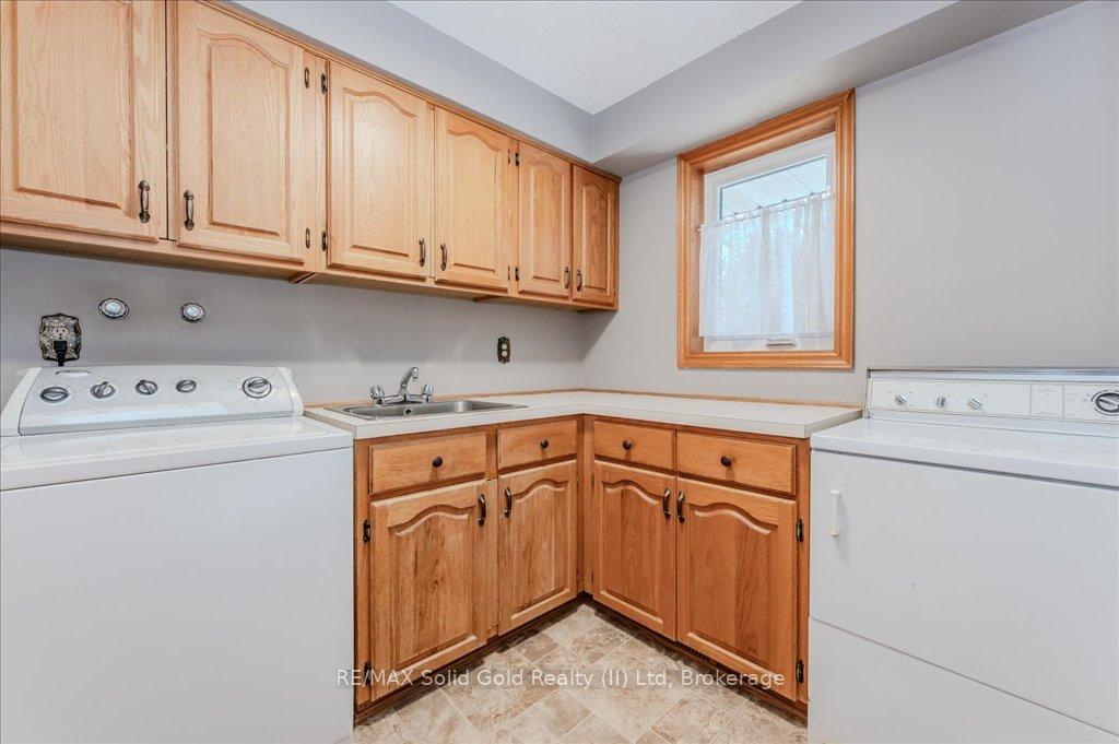 Photo 22 of 13 James Court, Wellesley — HOMEH