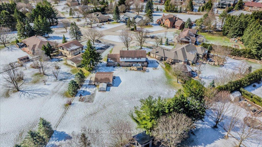Photo 48 of 13 James Court, Wellesley — HOMEH