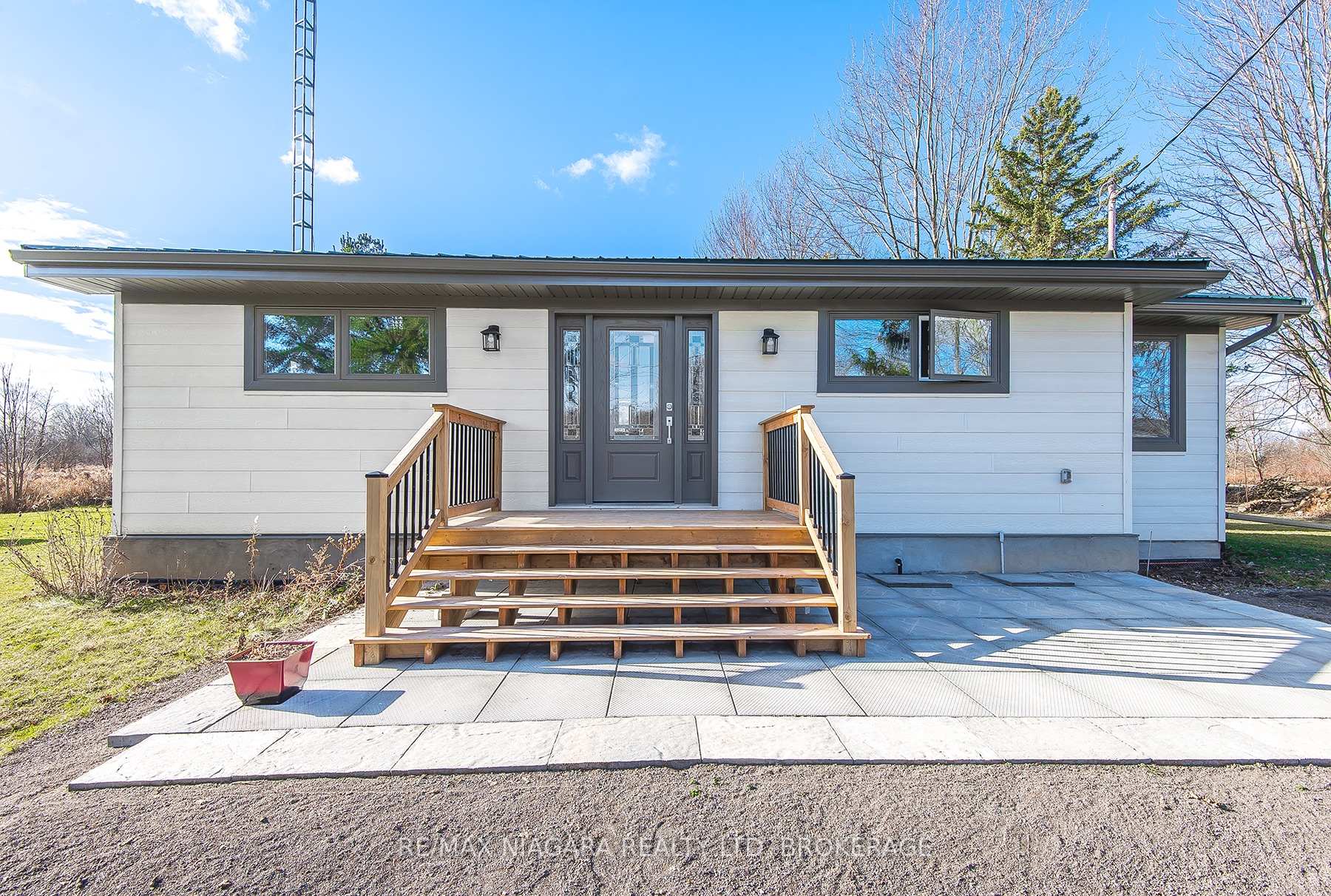 Photo 2 of 51480 Hewitt Road, Wainfleet, Marshville/Winger — HOMEH