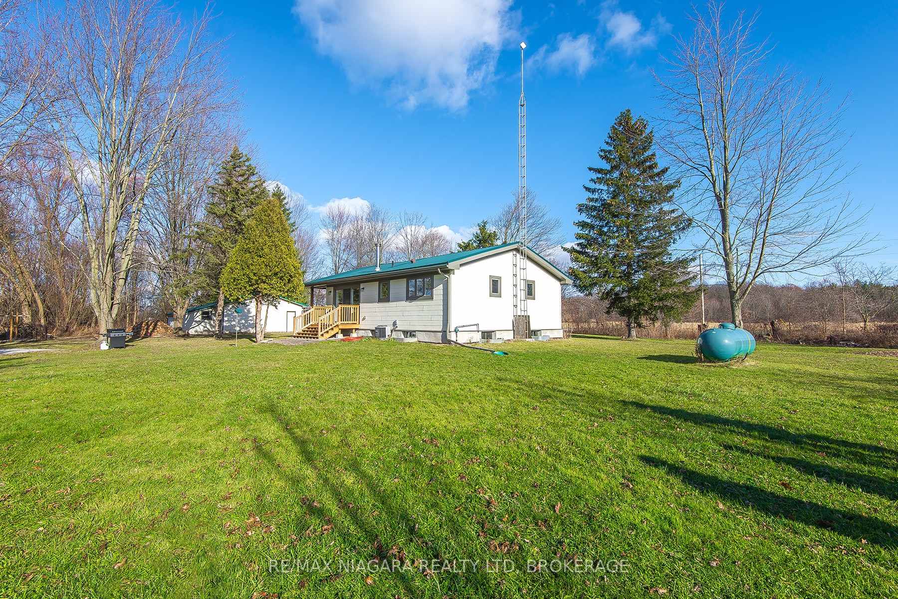 Photo 8 of 51480 Hewitt Road, Wainfleet, Marshville/Winger — HOMEH