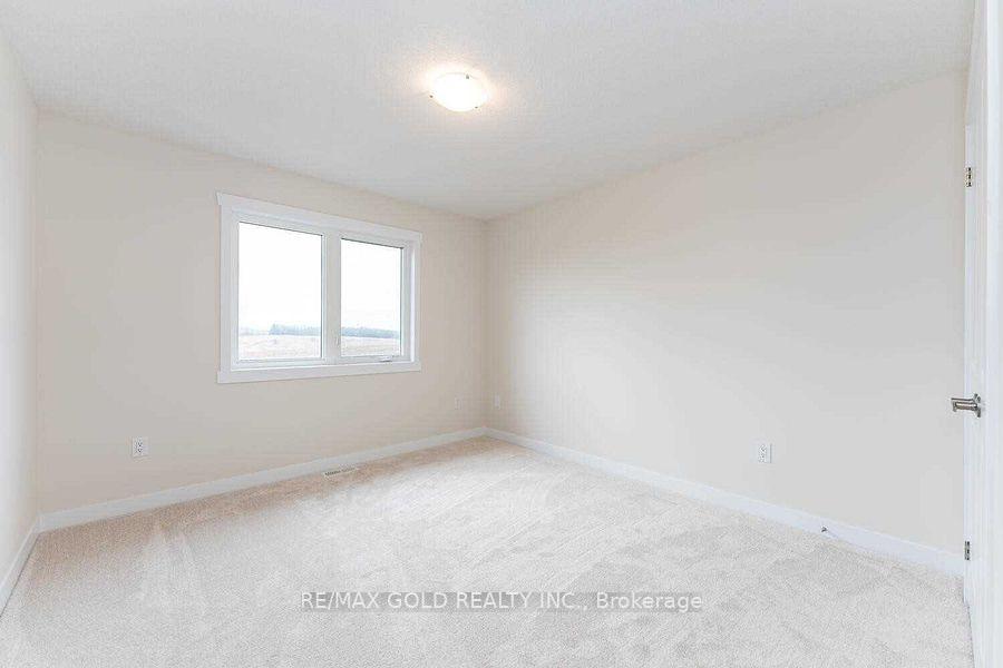 Photo 43 of 779 Autumn Willow Drive, Waterloo — HOMEH